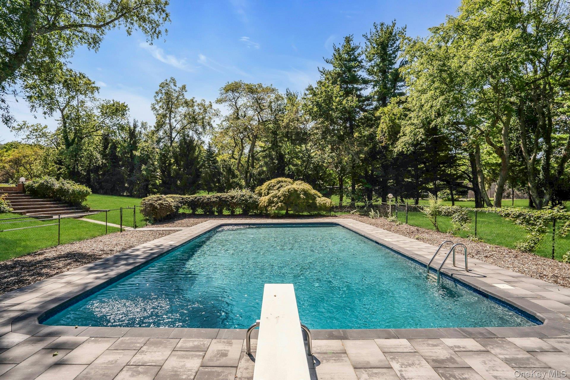 20 Rolling Drive, Glen Head, NY 11545