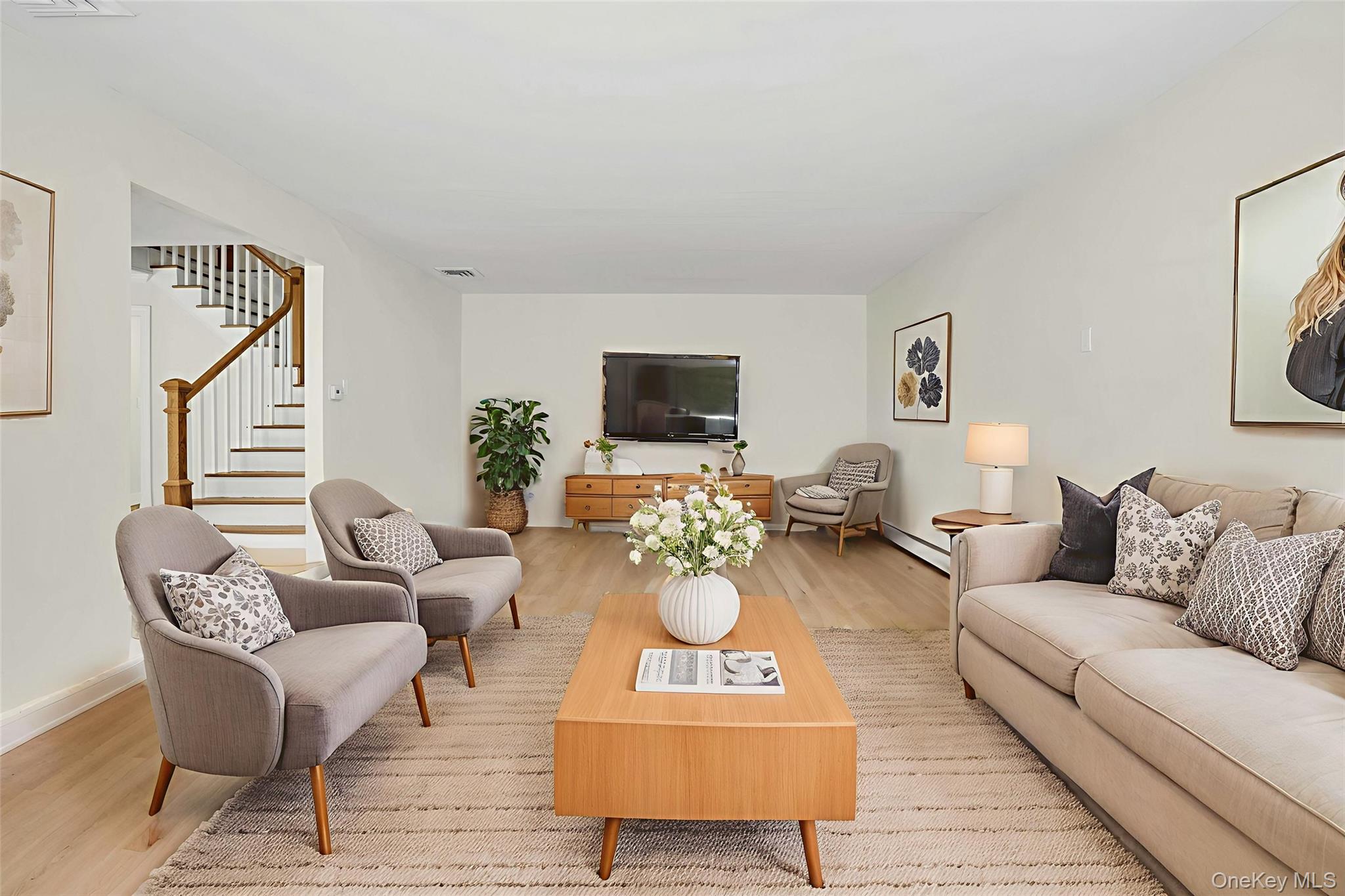 20 Rolling Drive, Glen Head, NY 11545