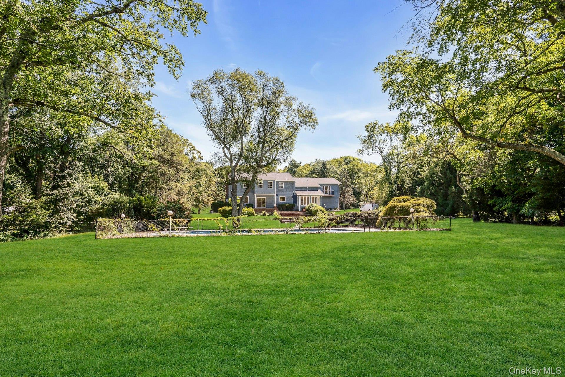 20 Rolling Drive, Glen Head, NY 11545