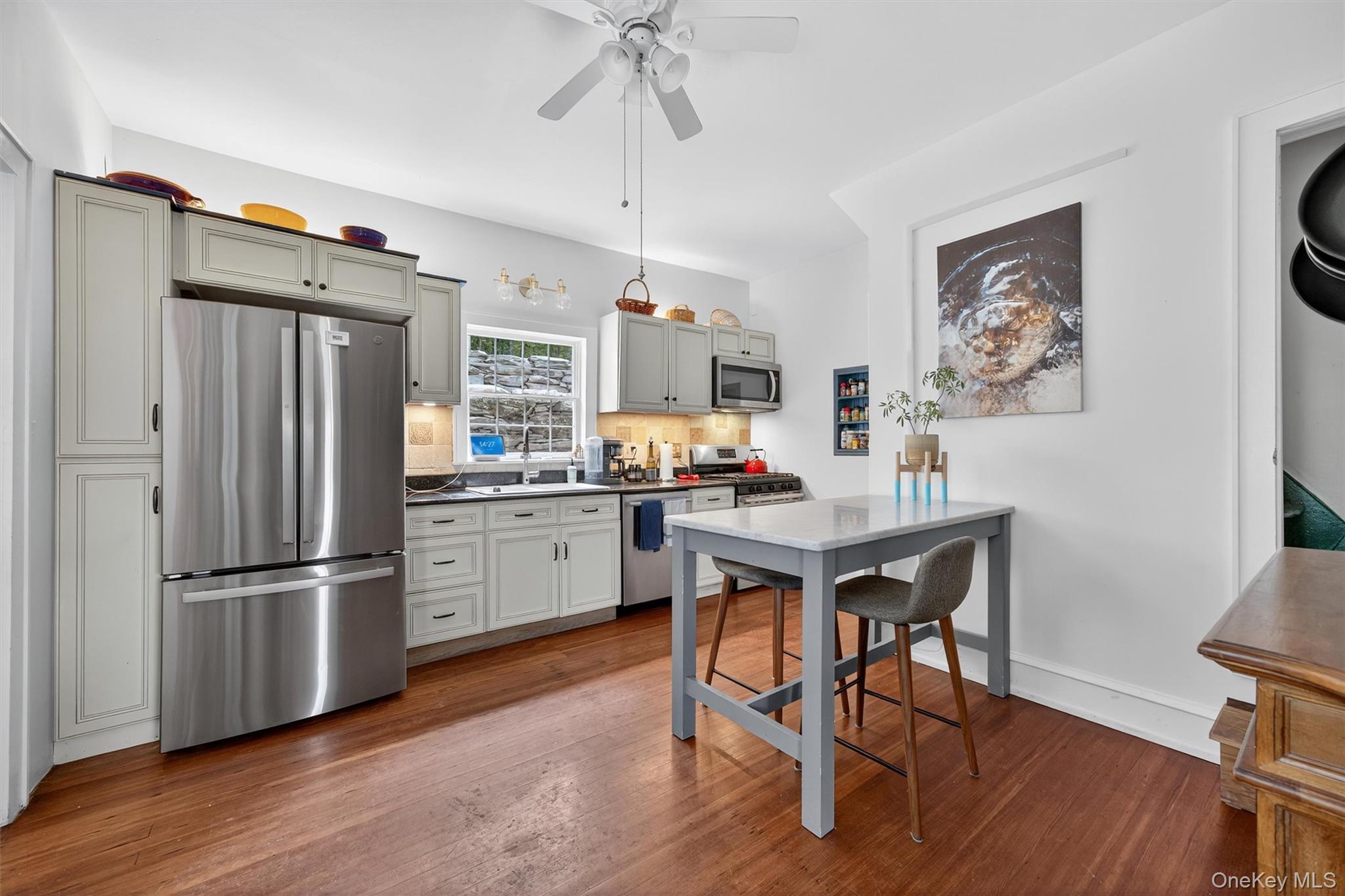 1657 River Road, Other, PA 18415