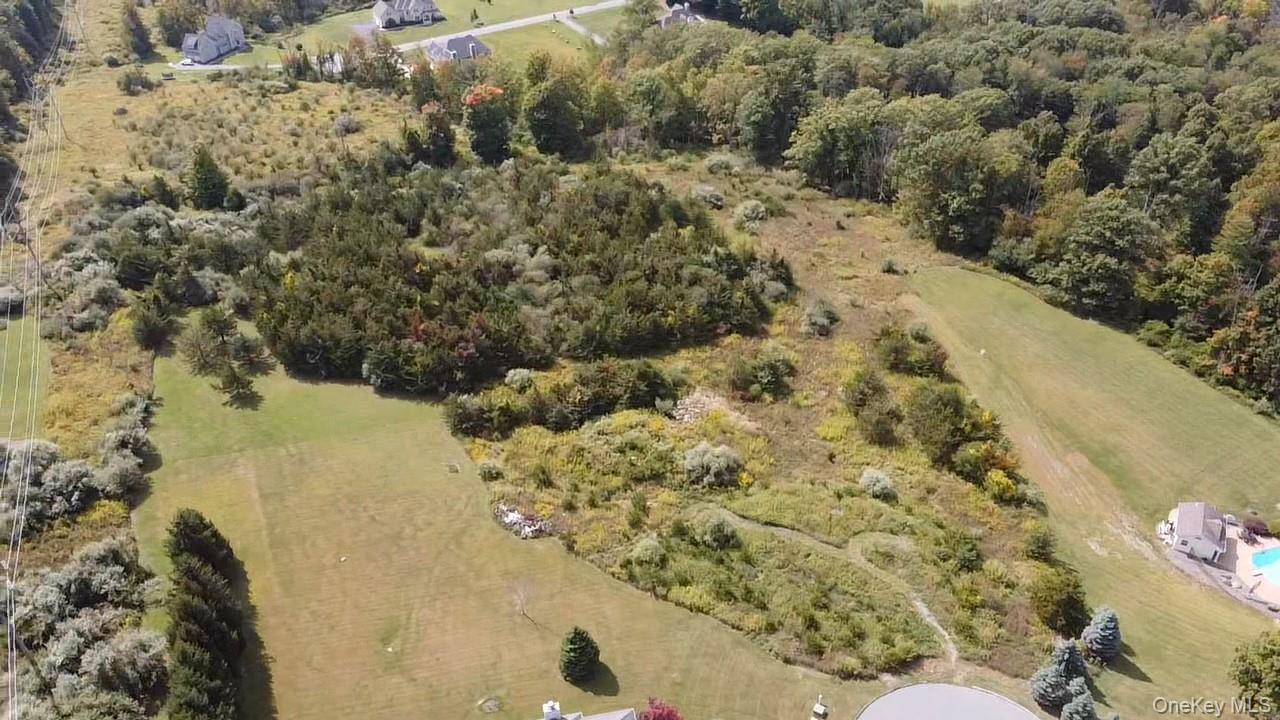 8 Camelback Road, Chester, NY 10918