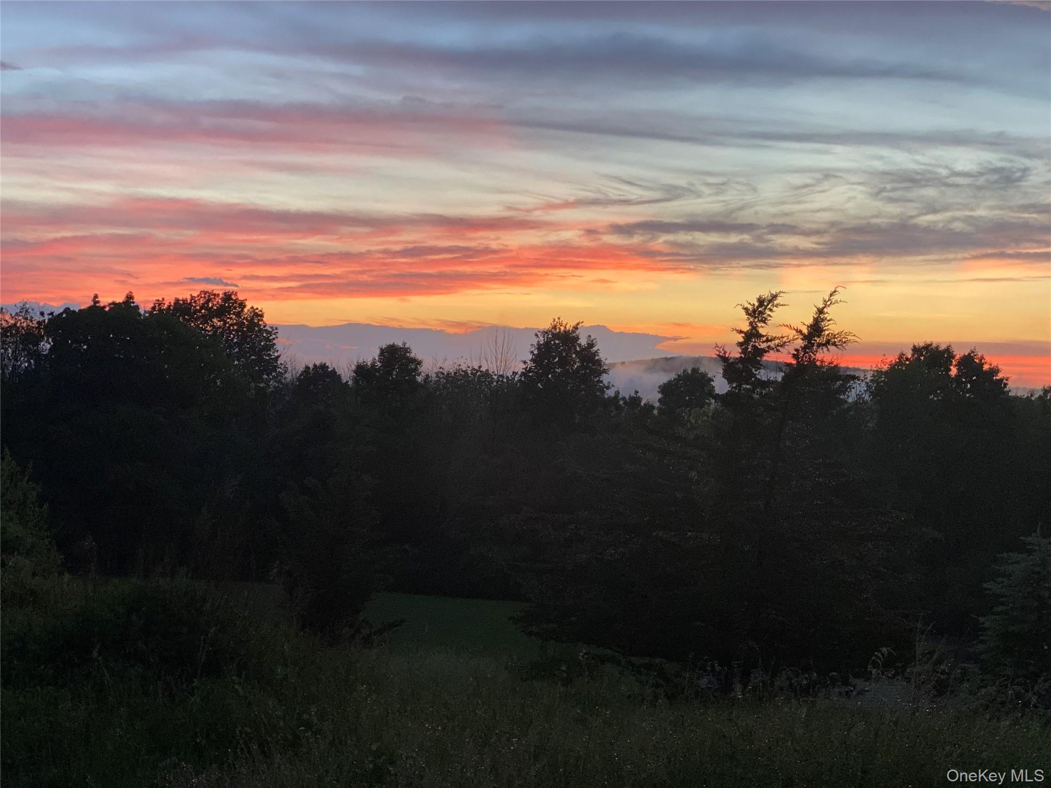 8 Camelback Road, Chester, NY 10918