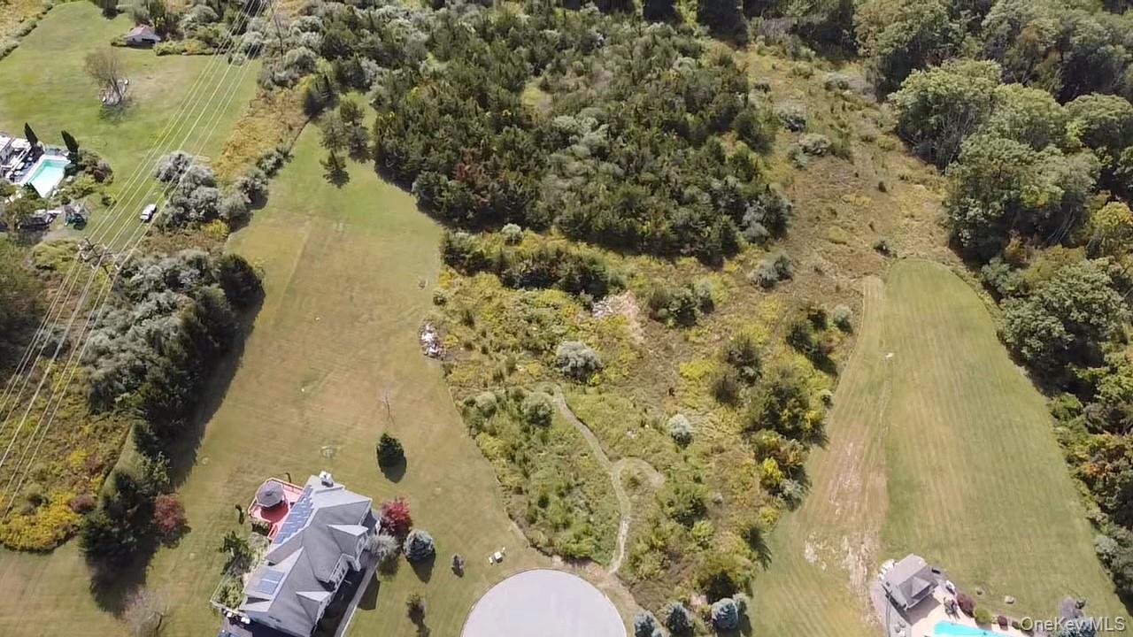 8 Camelback Road, Chester, NY 10918