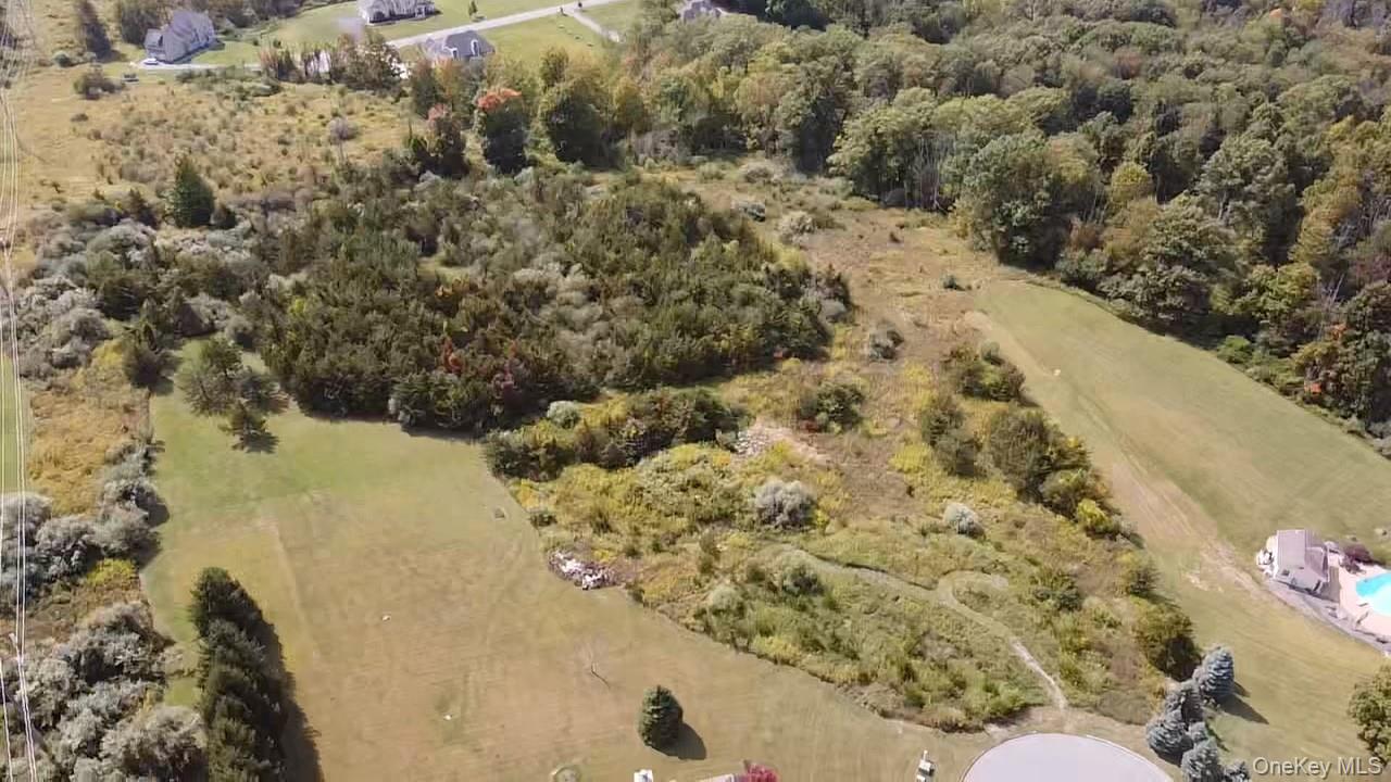 8 Camelback Road, Chester, NY 10918