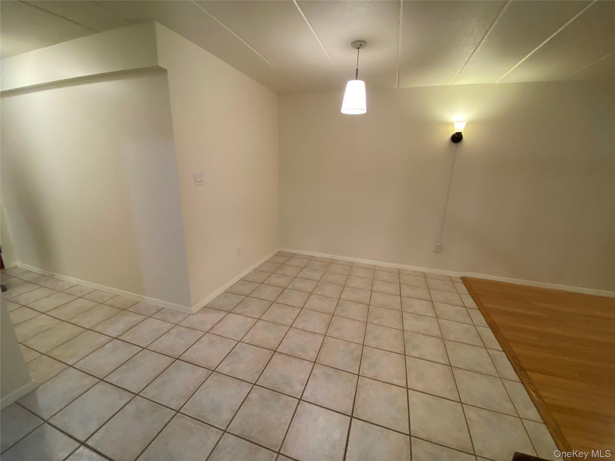 68-05 242 Street # 31A, Little Neck, NY 11362