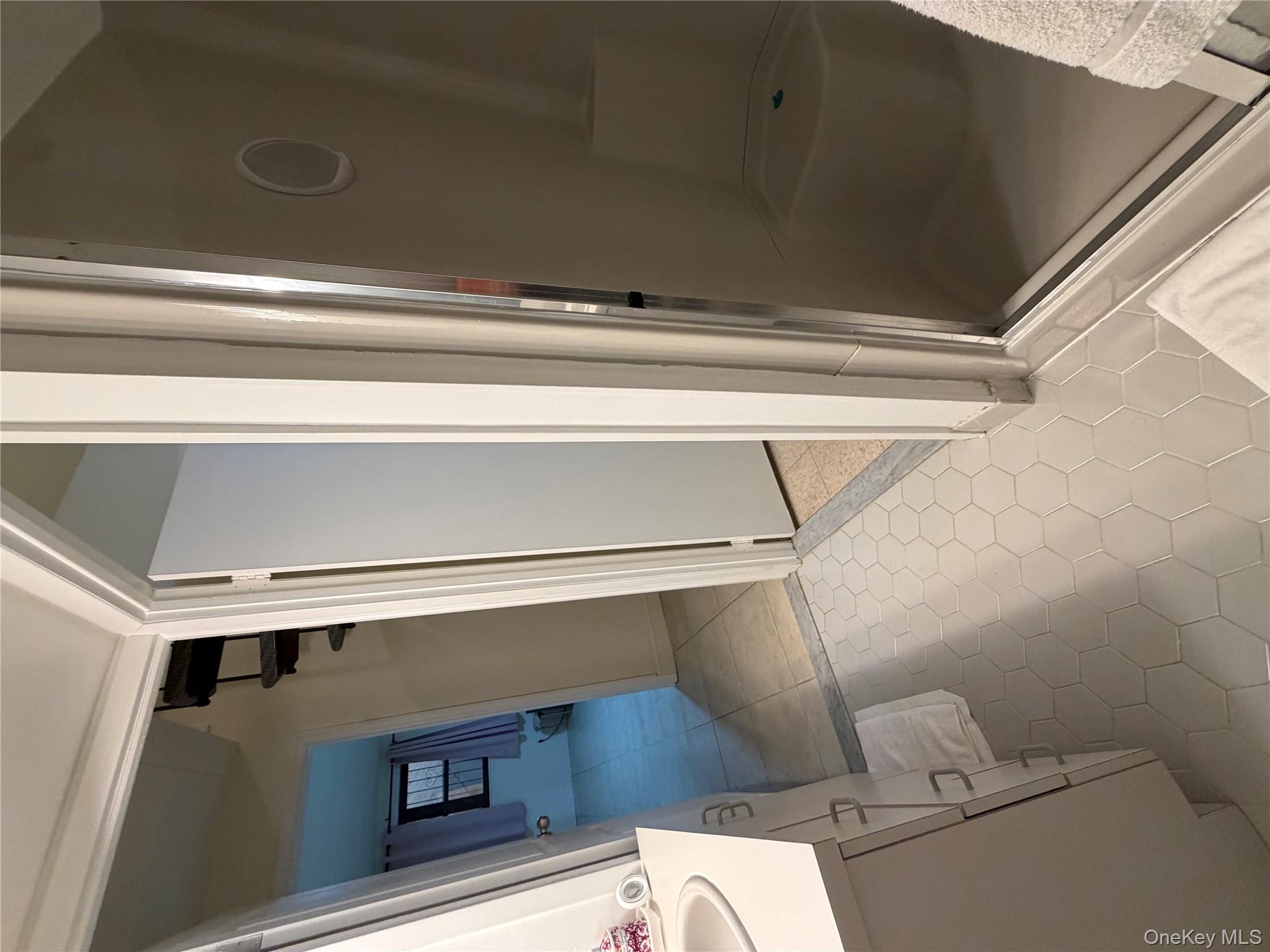 68-05 242 Street # 31A, Little Neck, NY 11362