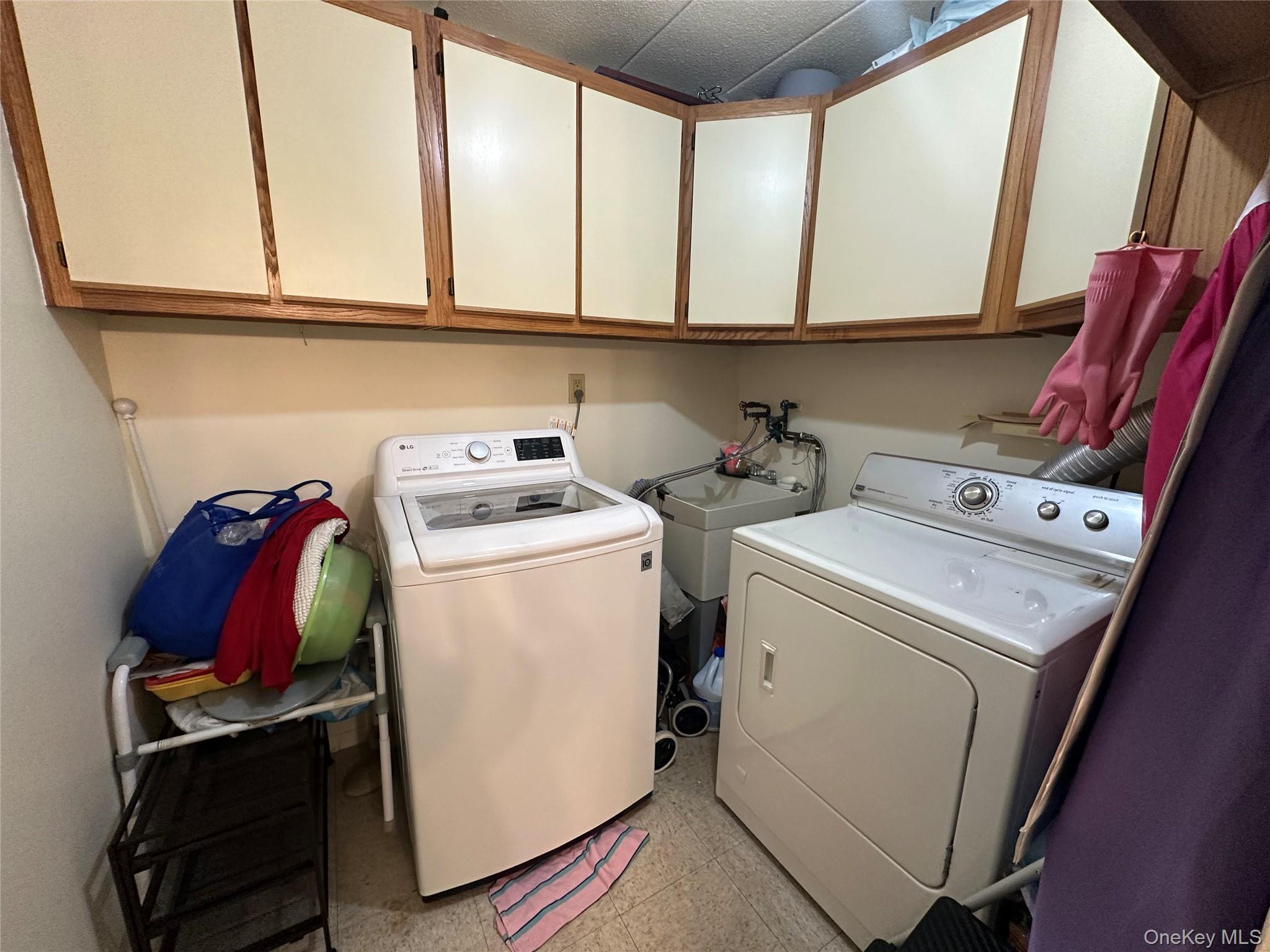 68-05 242 Street # 31A, Little Neck, NY 11362