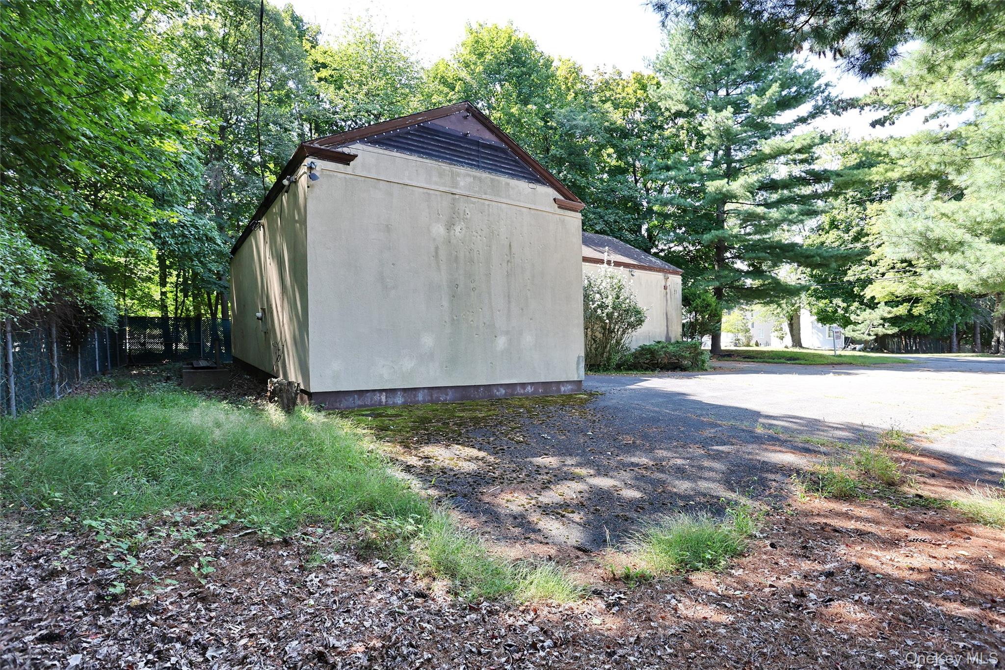 33 Church Road, Airmont, NY 10952