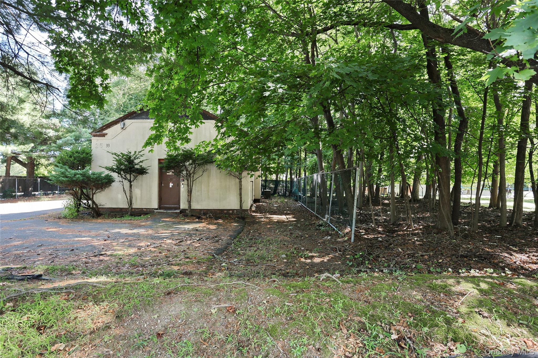 33 Church Road, Airmont, NY 10952