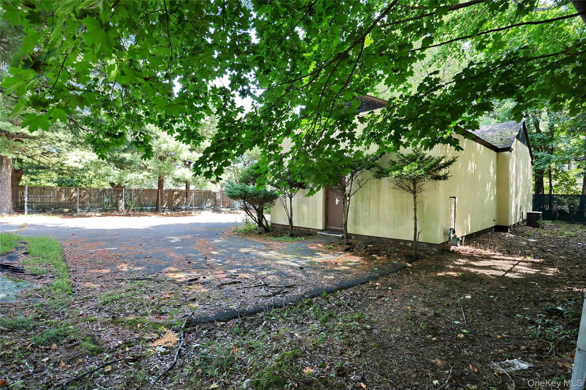 33 Church Road, Airmont, NY 10952