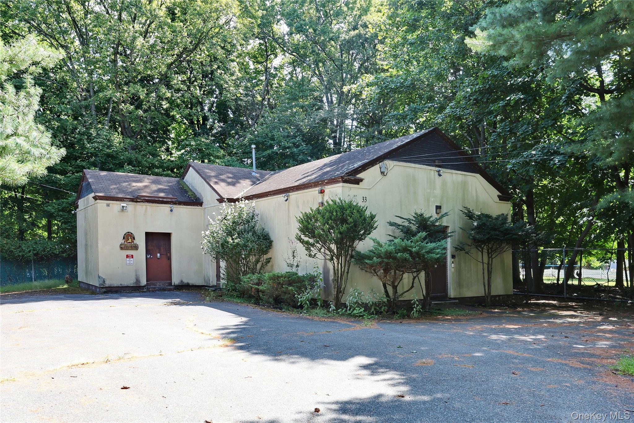 33 Church Road, Airmont, NY 10952