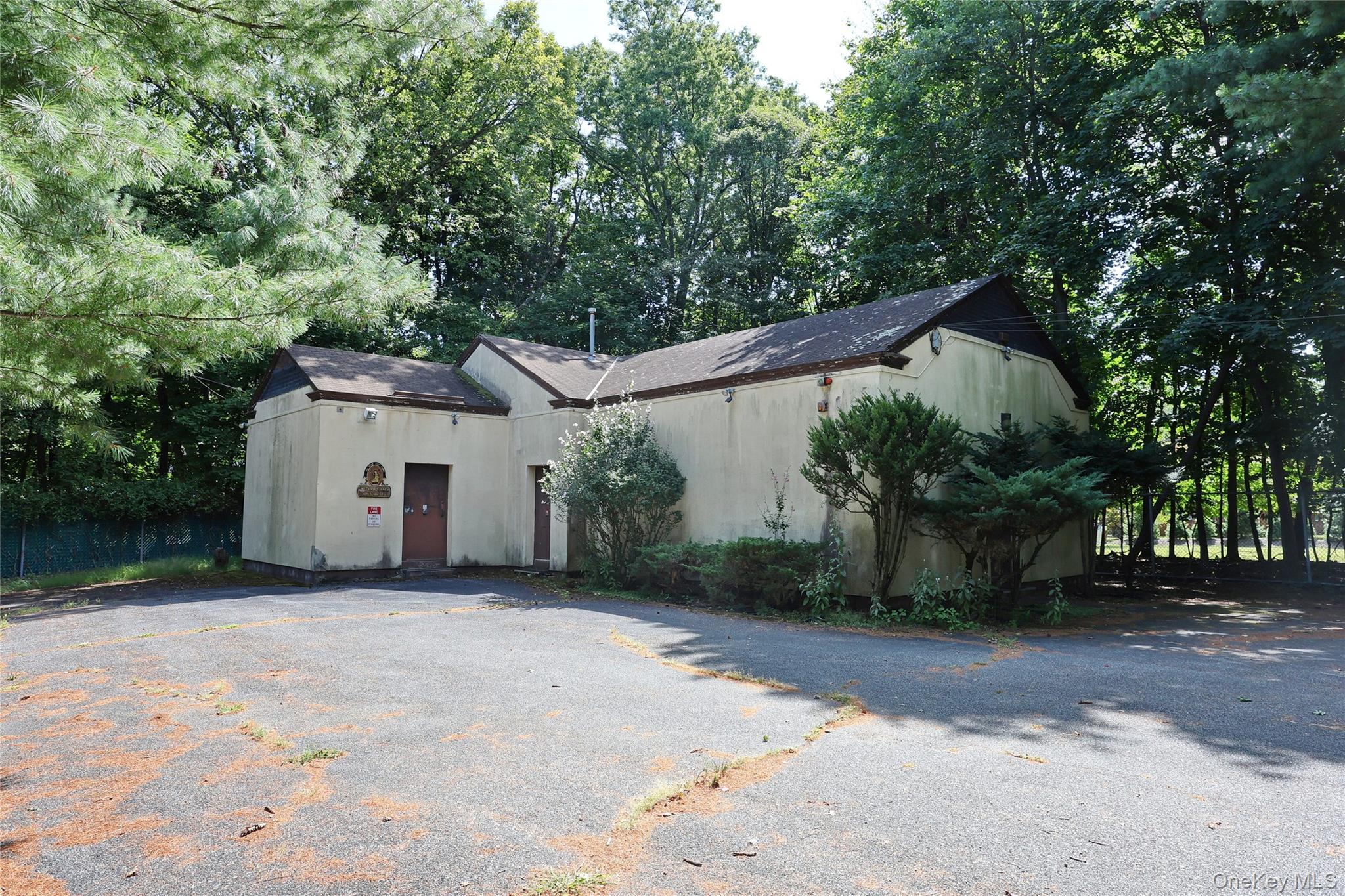 33 Church Road, Airmont, NY 10952