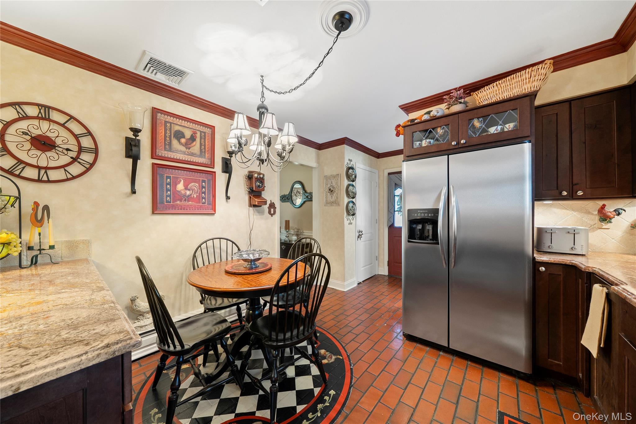 14 Gerek Avenue, West Islip, NY 11795