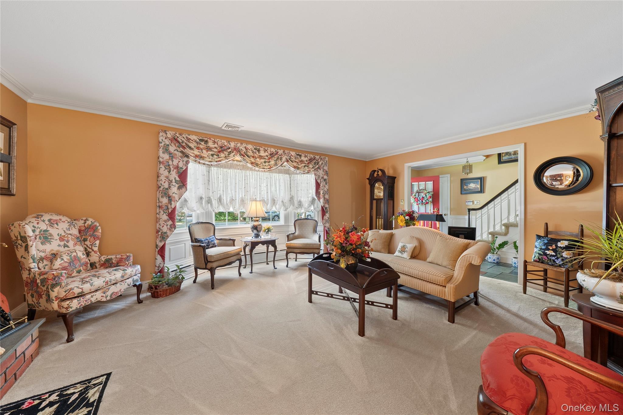 14 Gerek Avenue, West Islip, NY 11795