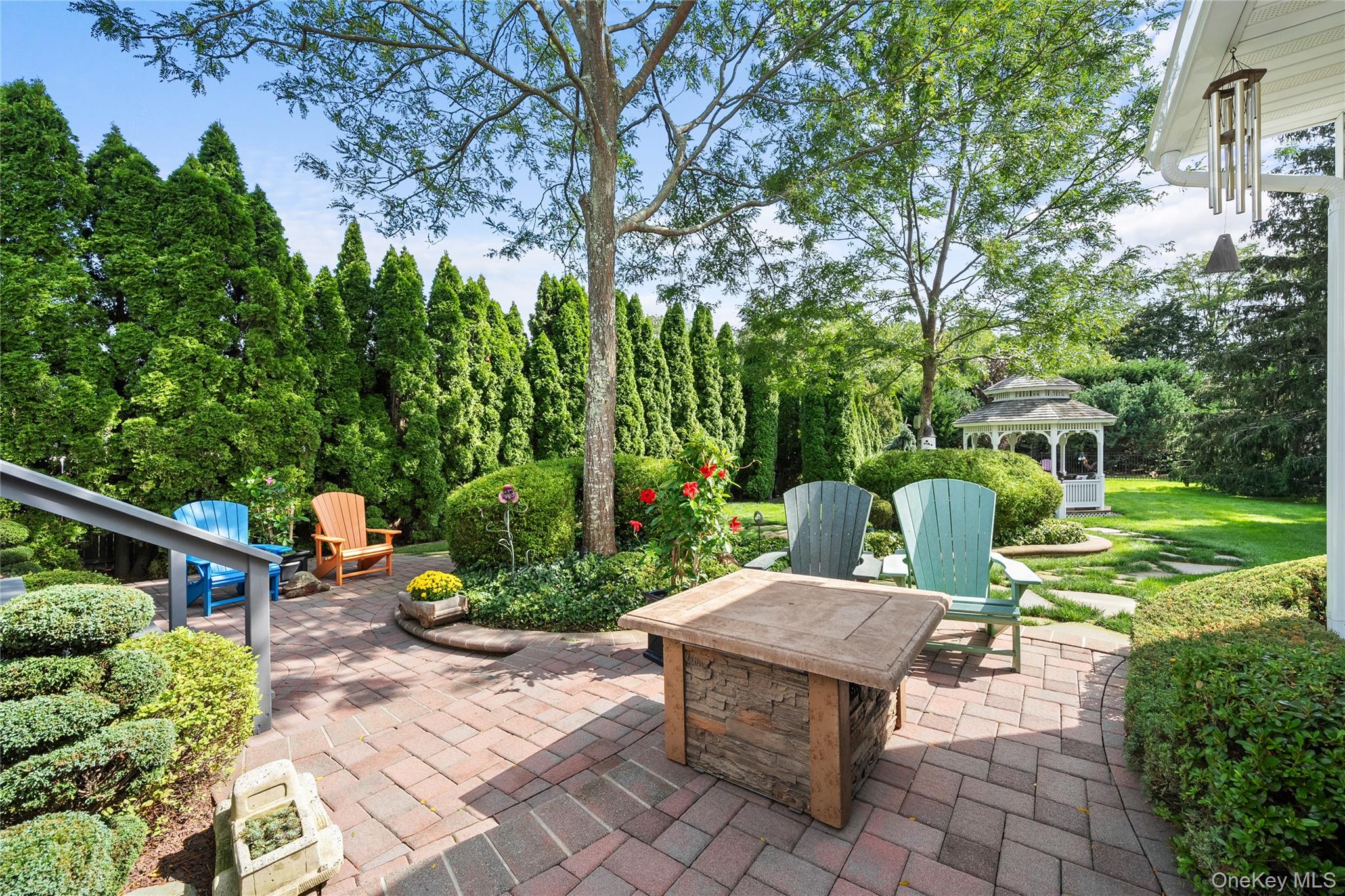 14 Gerek Avenue, West Islip, NY 11795