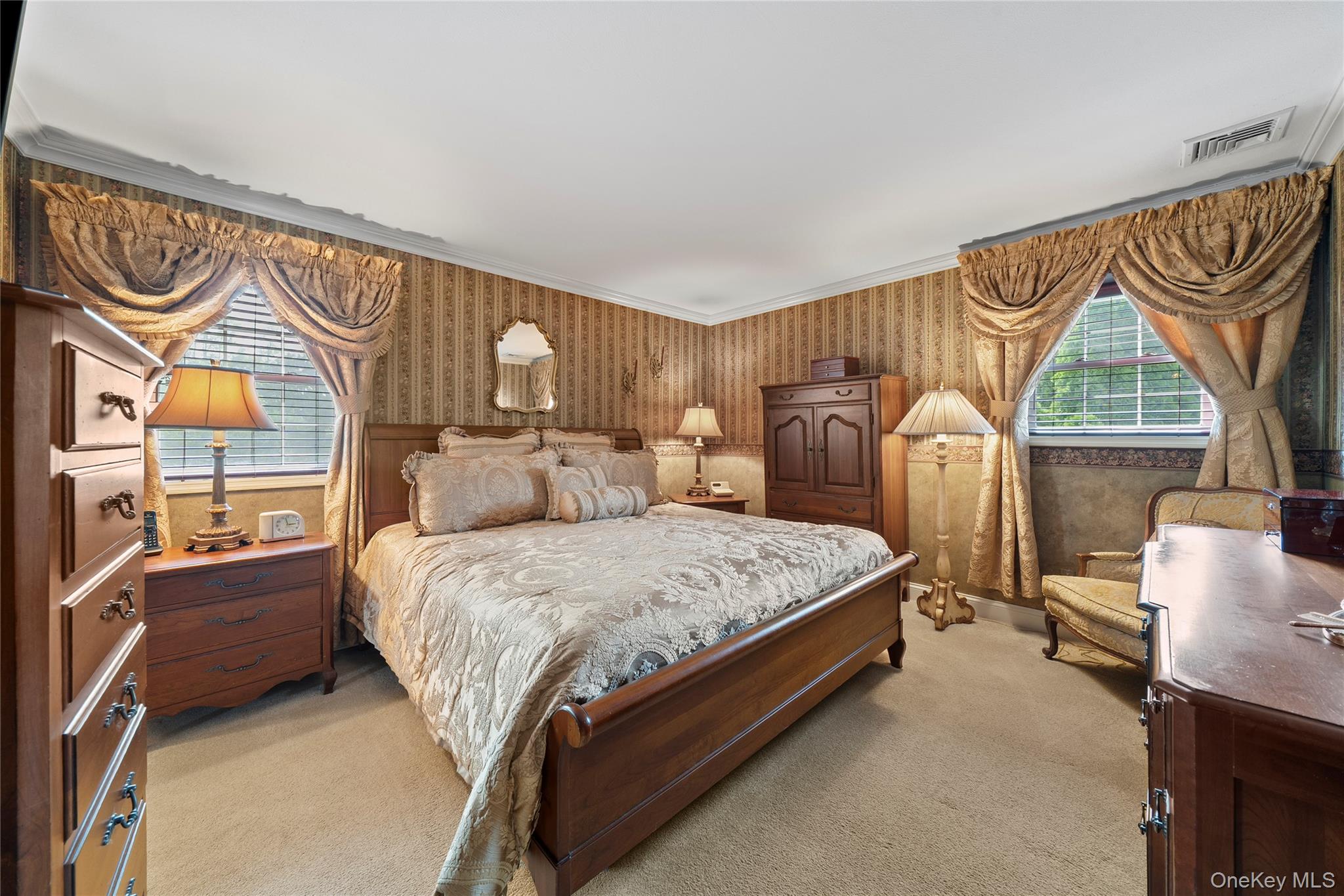 14 Gerek Avenue, West Islip, NY 11795