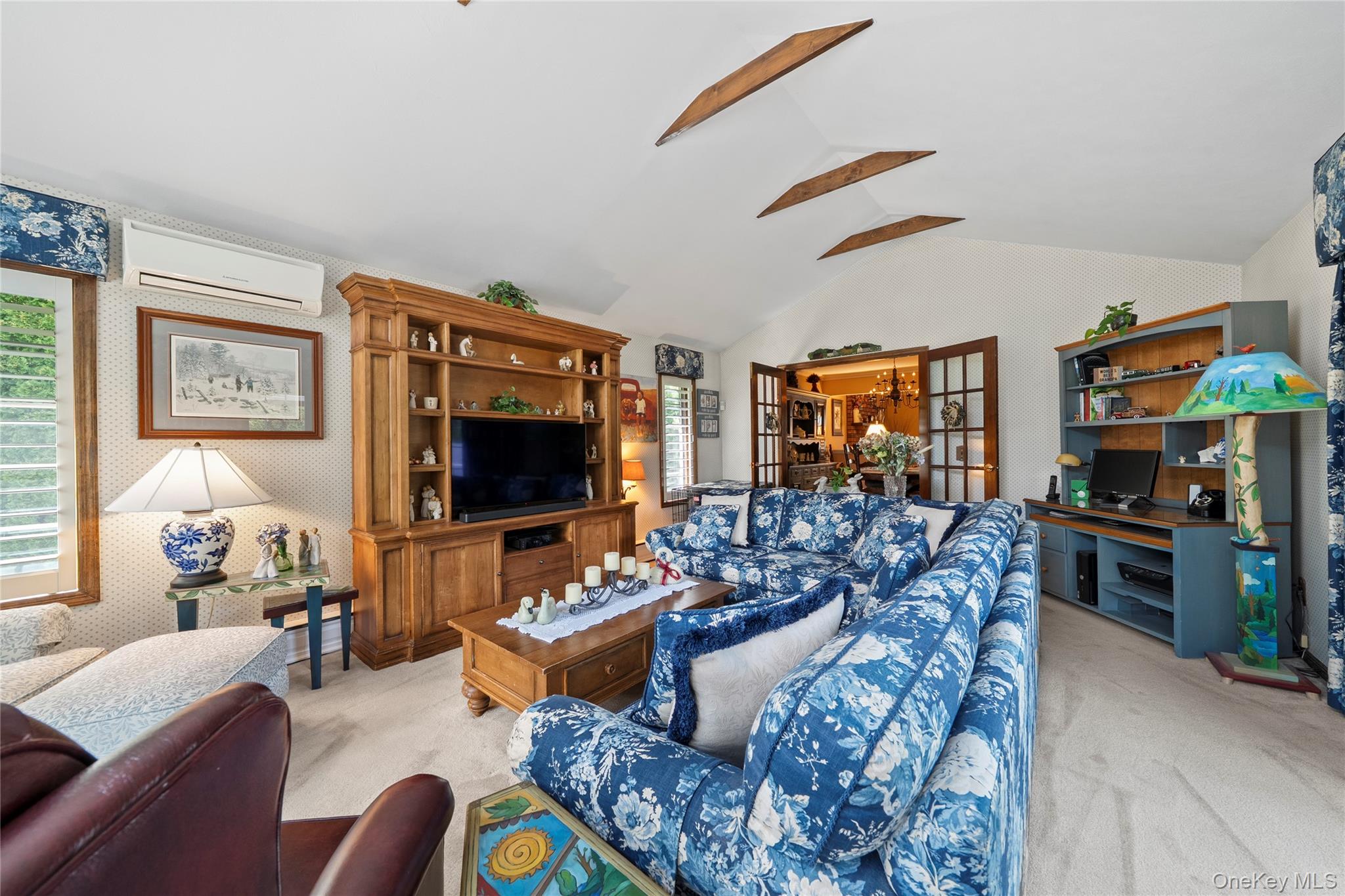 14 Gerek Avenue, West Islip, NY 11795