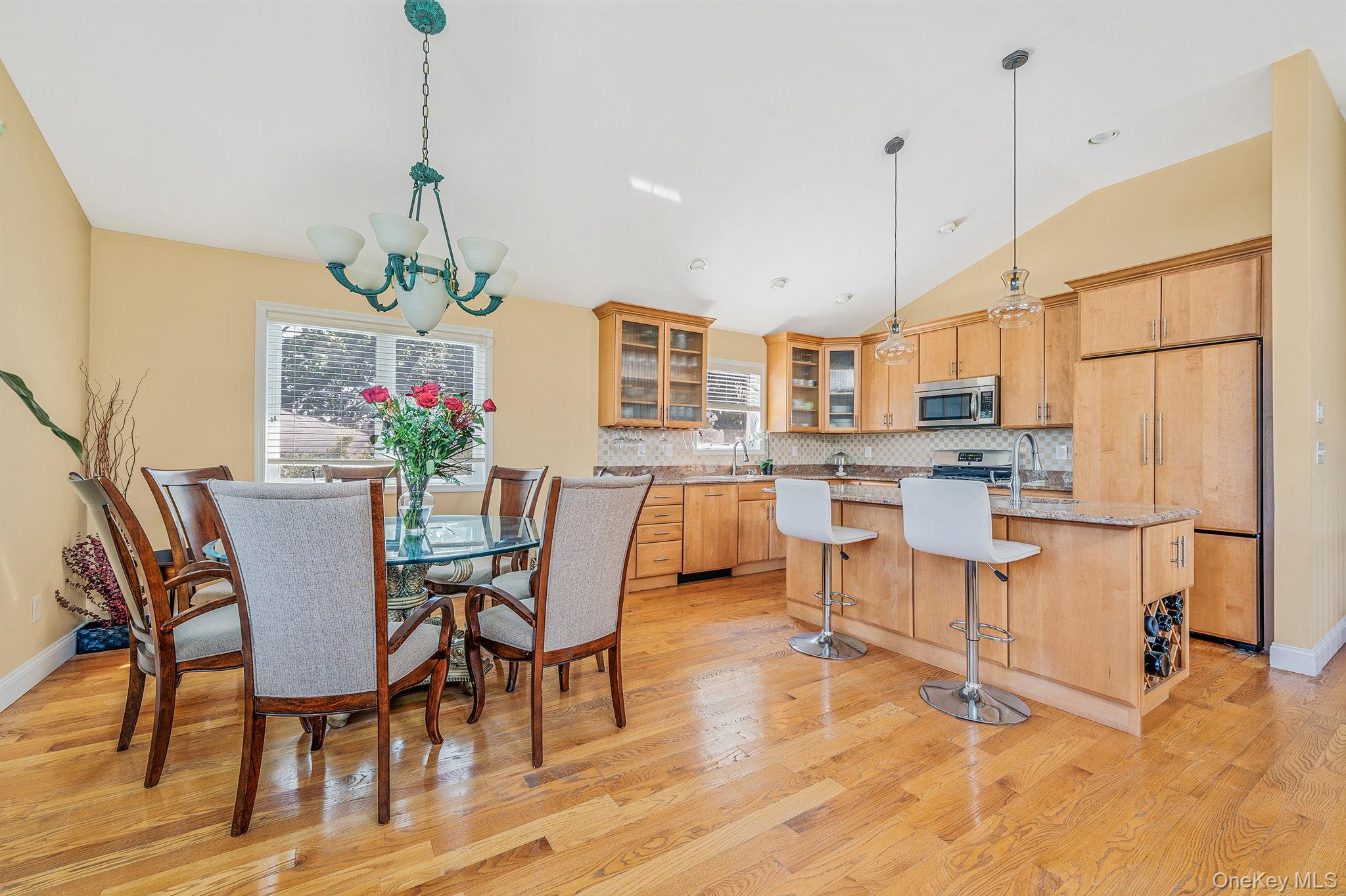 540 Scudder Avenue, Copiague, NY 11726