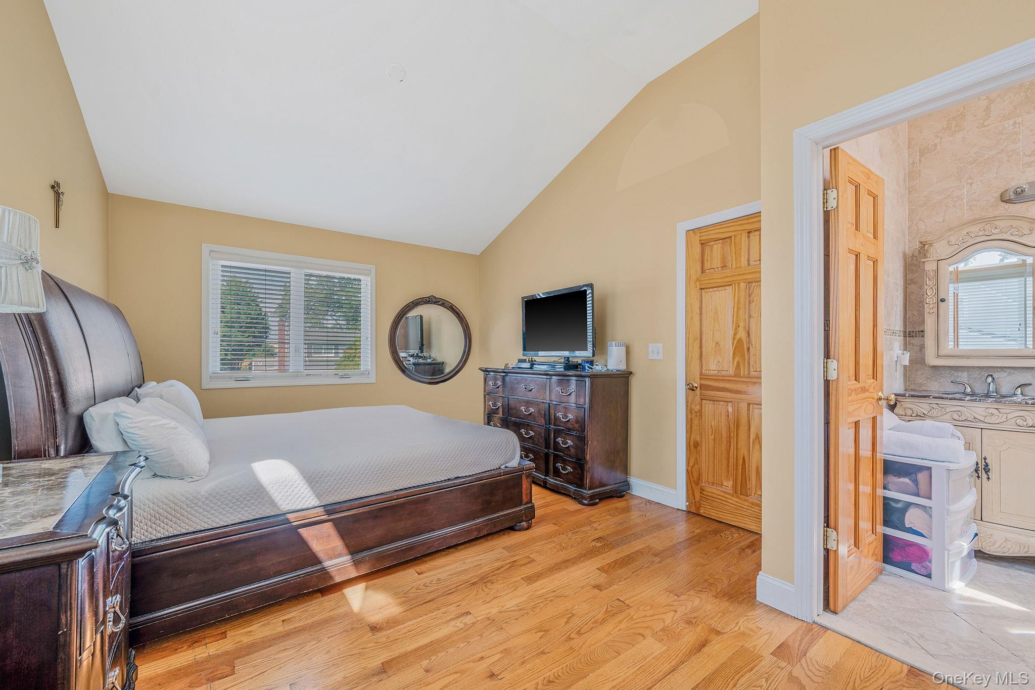 540 Scudder Avenue, Copiague, NY 11726