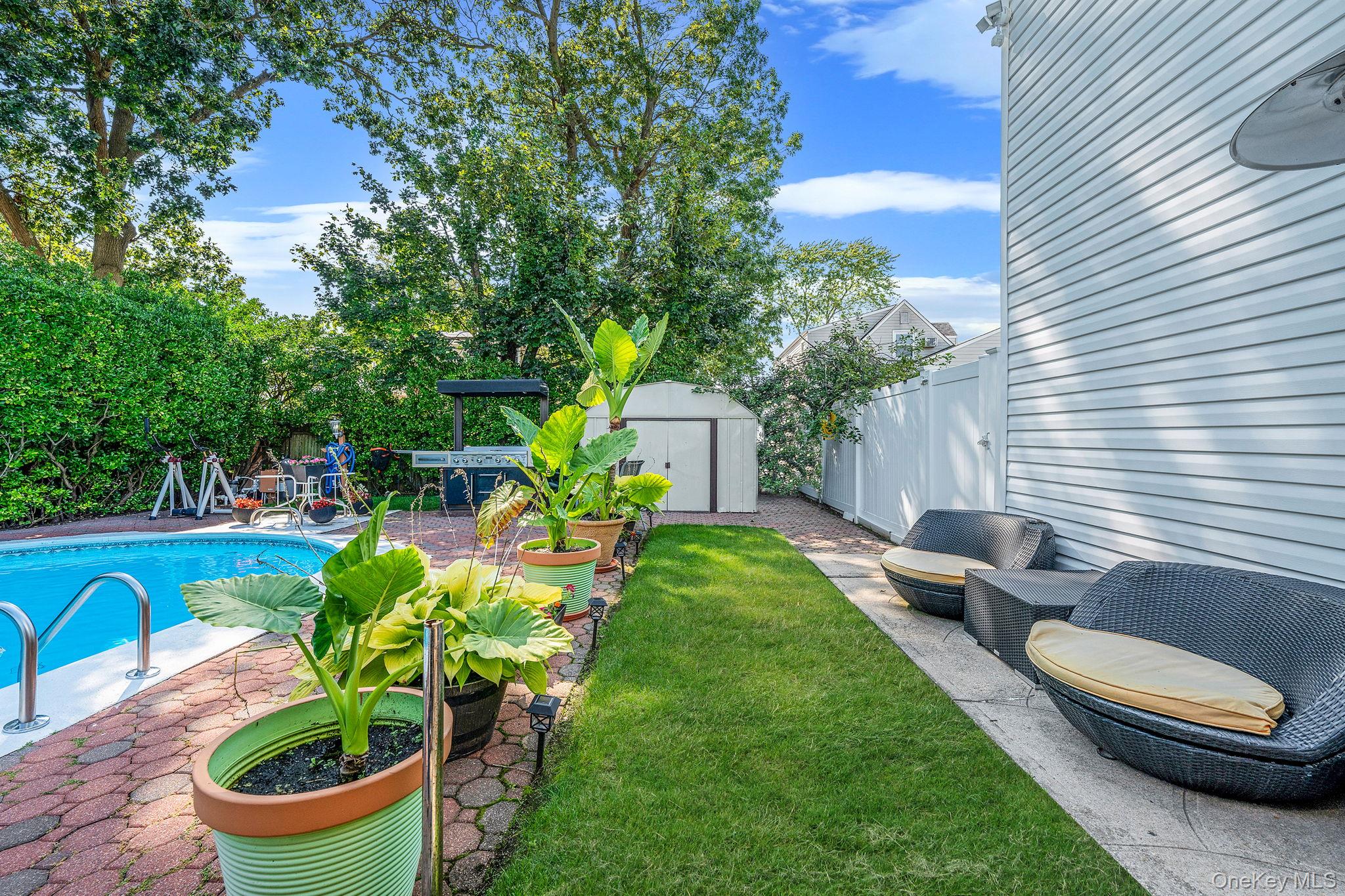 540 Scudder Avenue, Copiague, NY 11726