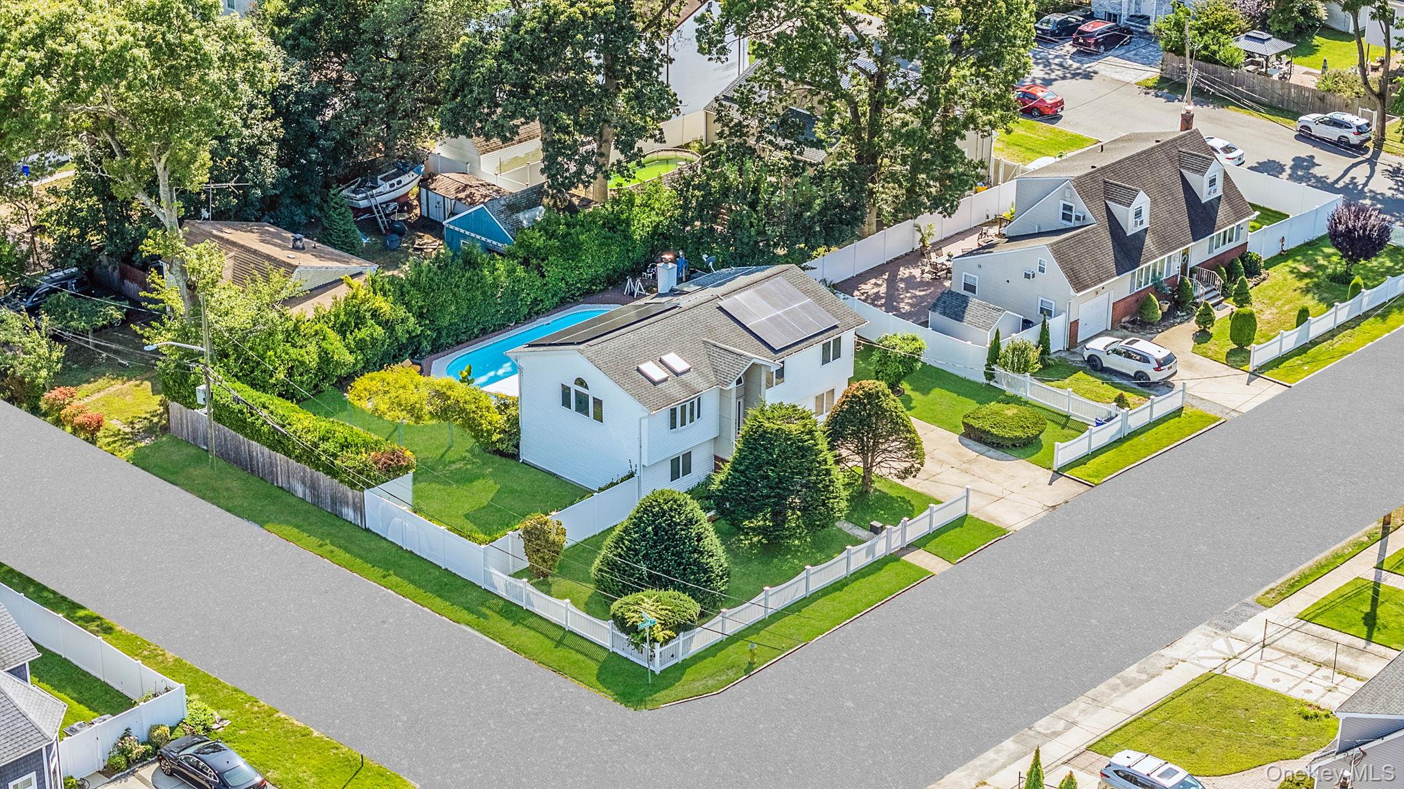 540 Scudder Avenue, Copiague, NY 11726