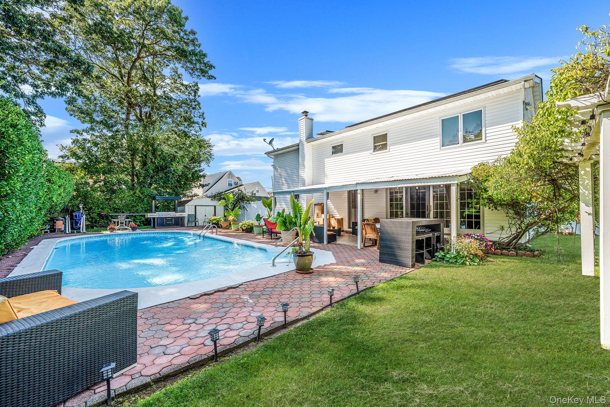 540 Scudder Avenue, Copiague, NY 11726