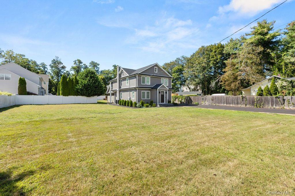 15 Marcy Avenue, Huntington Station, NY 11746