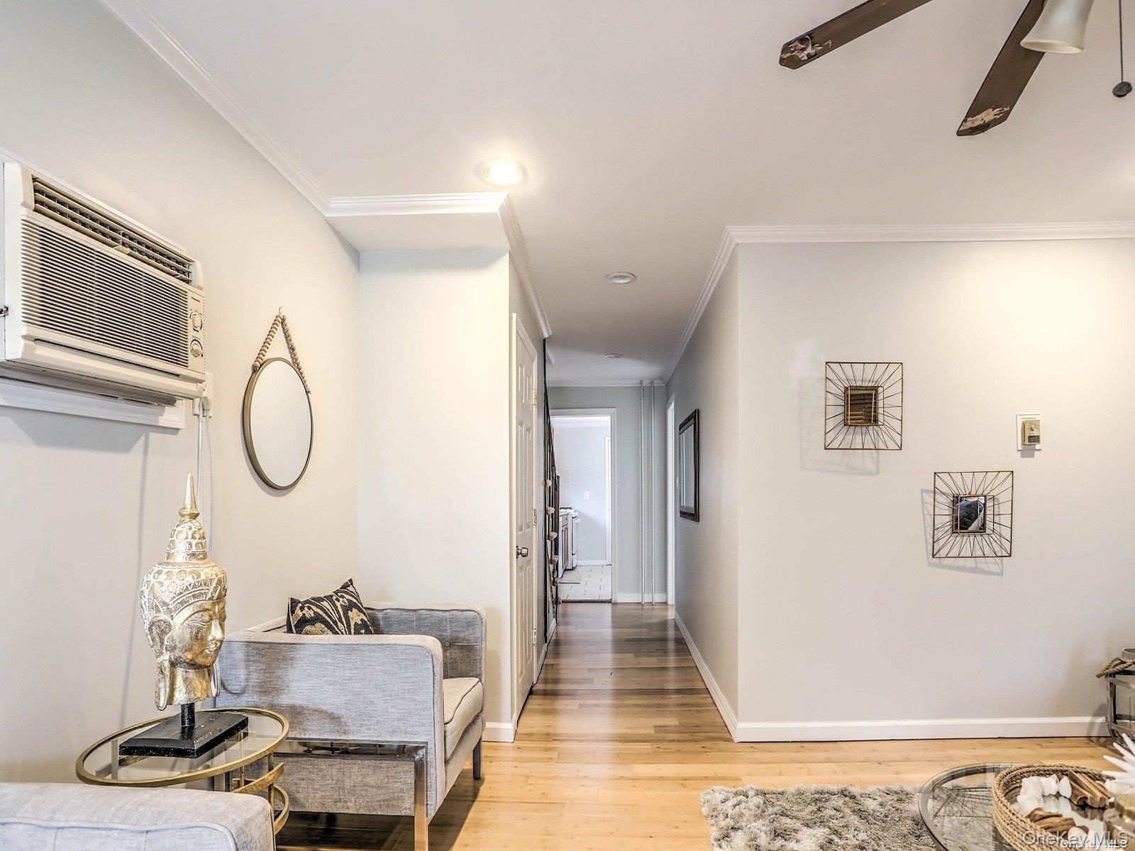 39 Bay Avenue, Hicksville, NY 11801