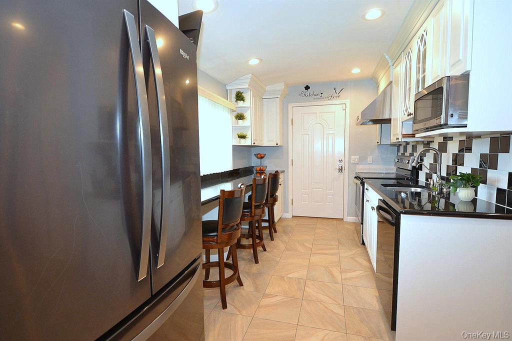 608 Amsterdam Avenue, East Patchogue, NY 11772