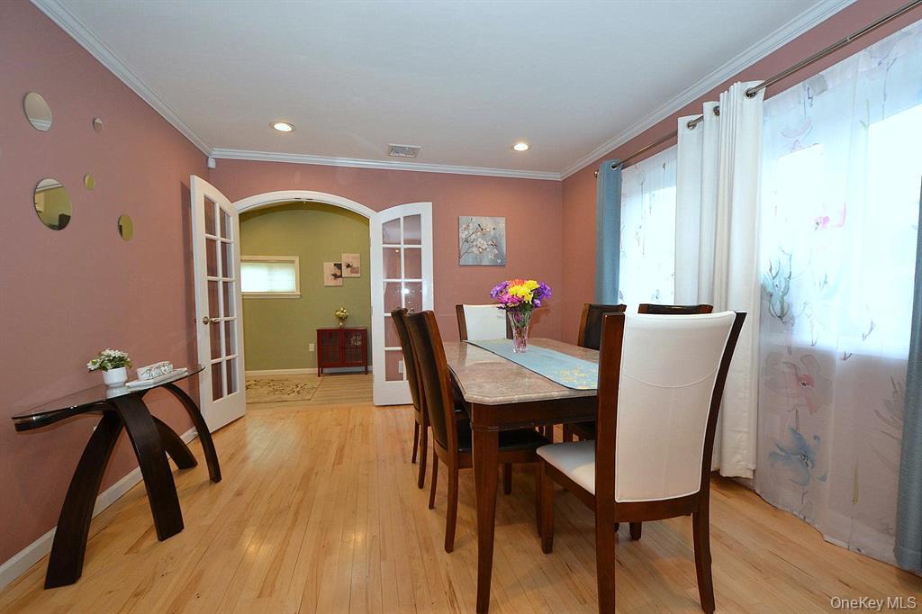 608 Amsterdam Avenue, East Patchogue, NY 11772