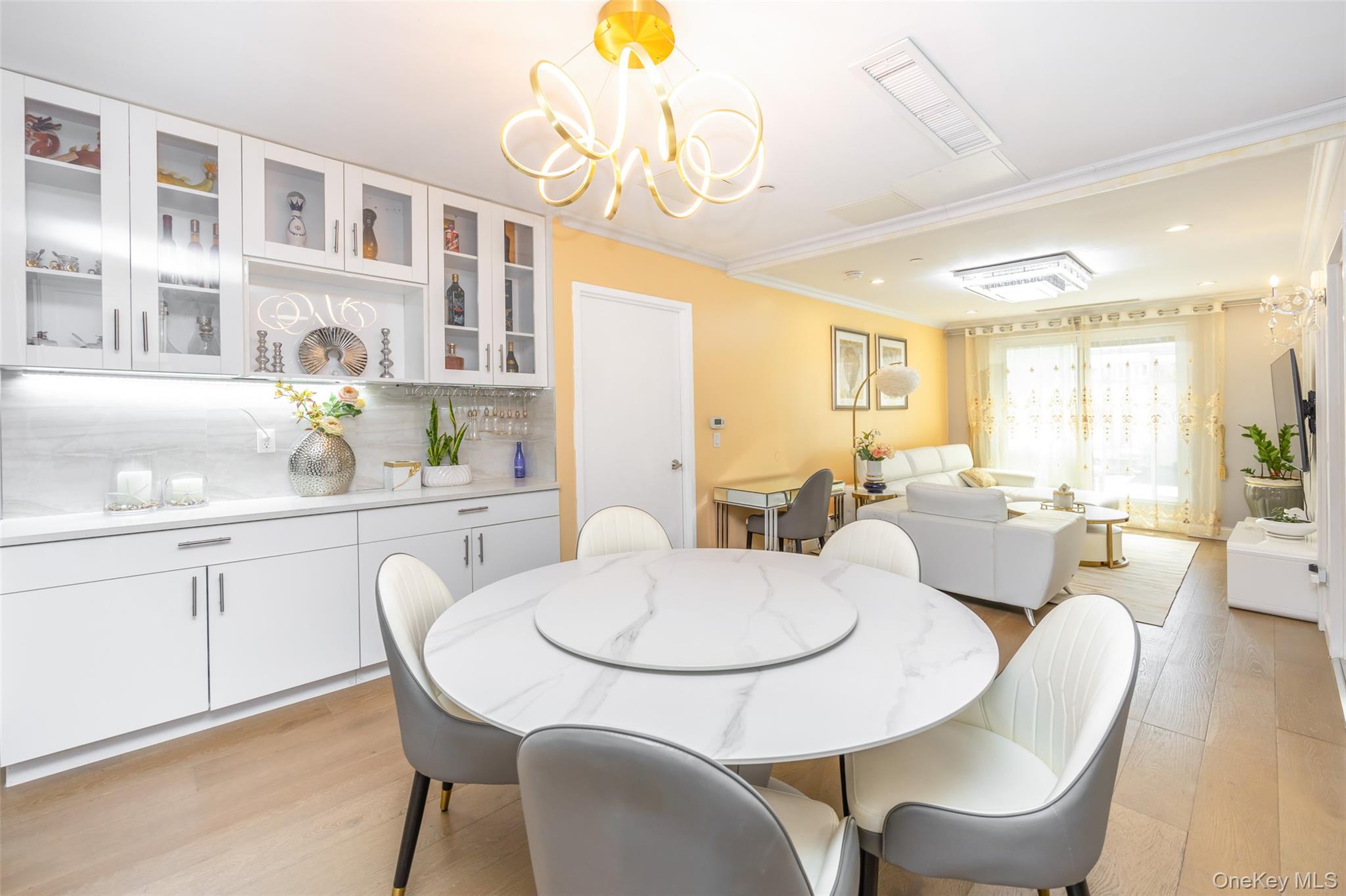 13620 Booth Memorial Avenue # 2A, Flushing, NY 11355