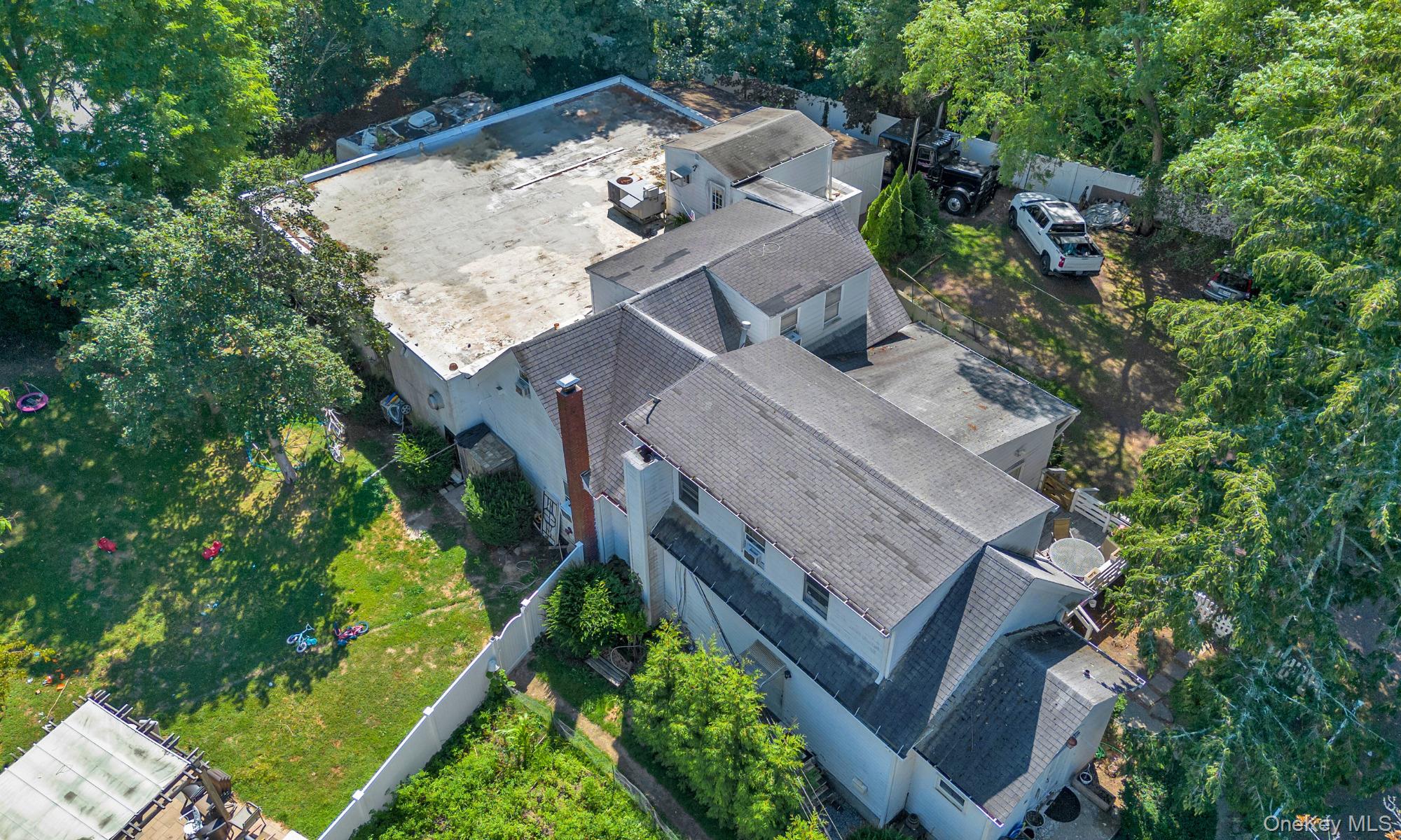 7 Canal Street, Center Moriches, NY 11934