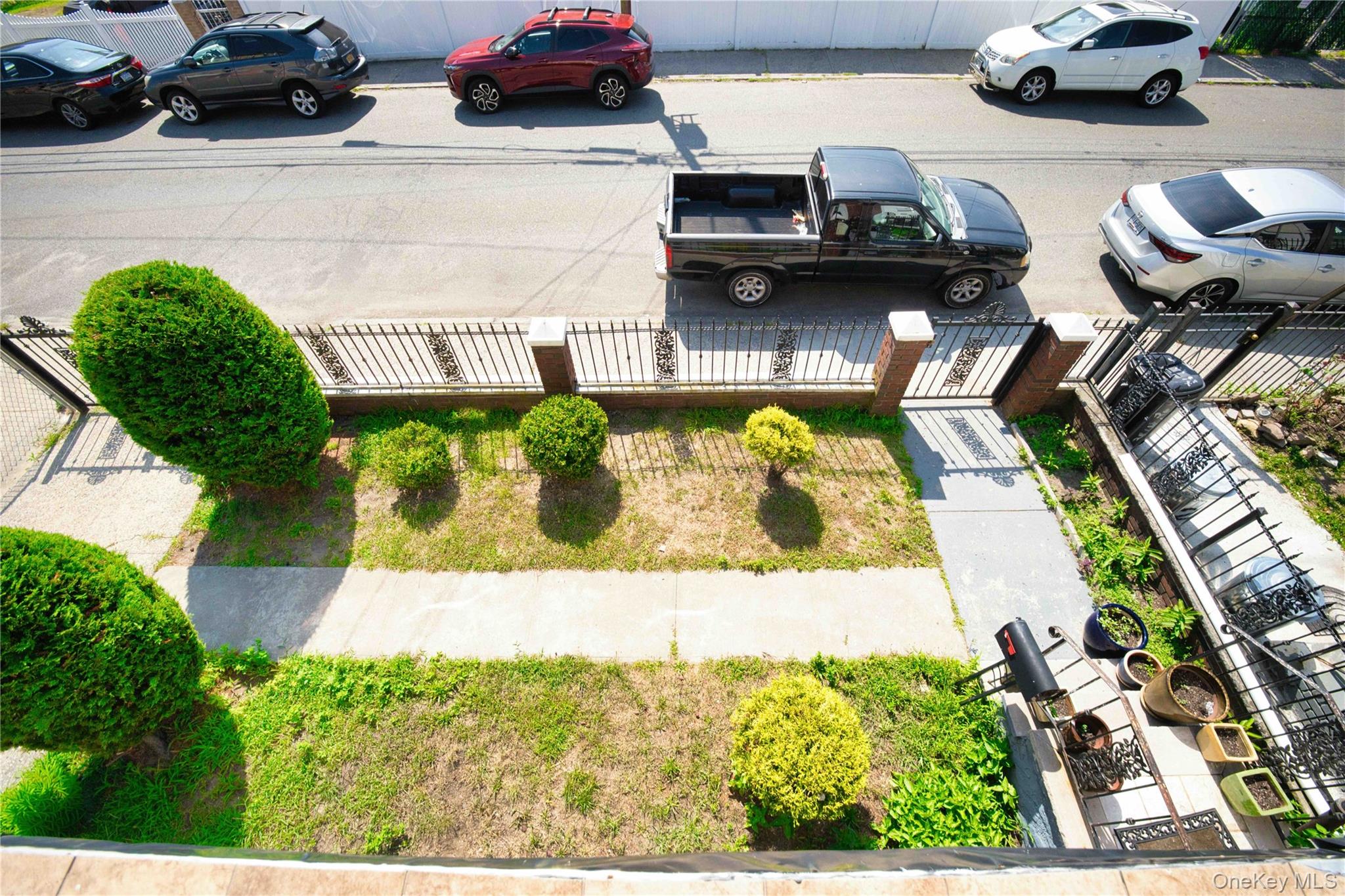 2810 Brookhaven Avenue, Far Rockaway, NY 11691