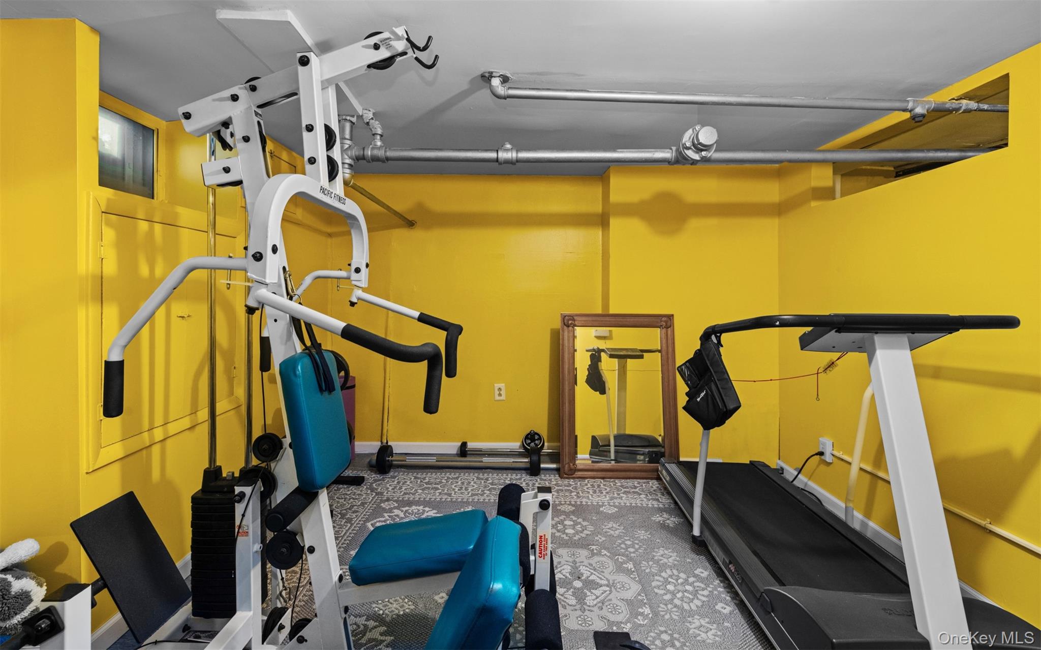 4 Malverne Avenue, Malverne, NY 11565