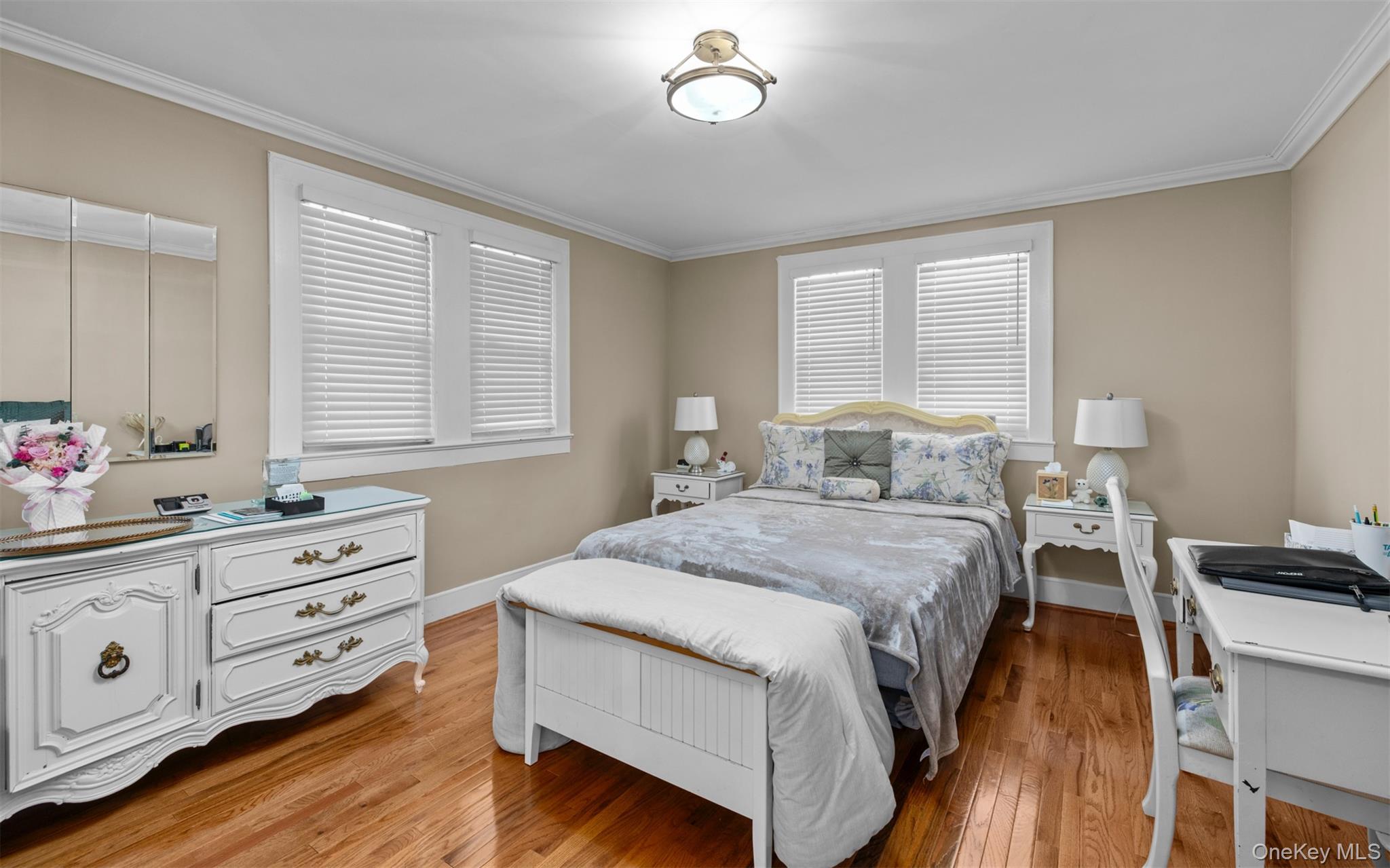 4 Malverne Avenue, Malverne, NY 11565