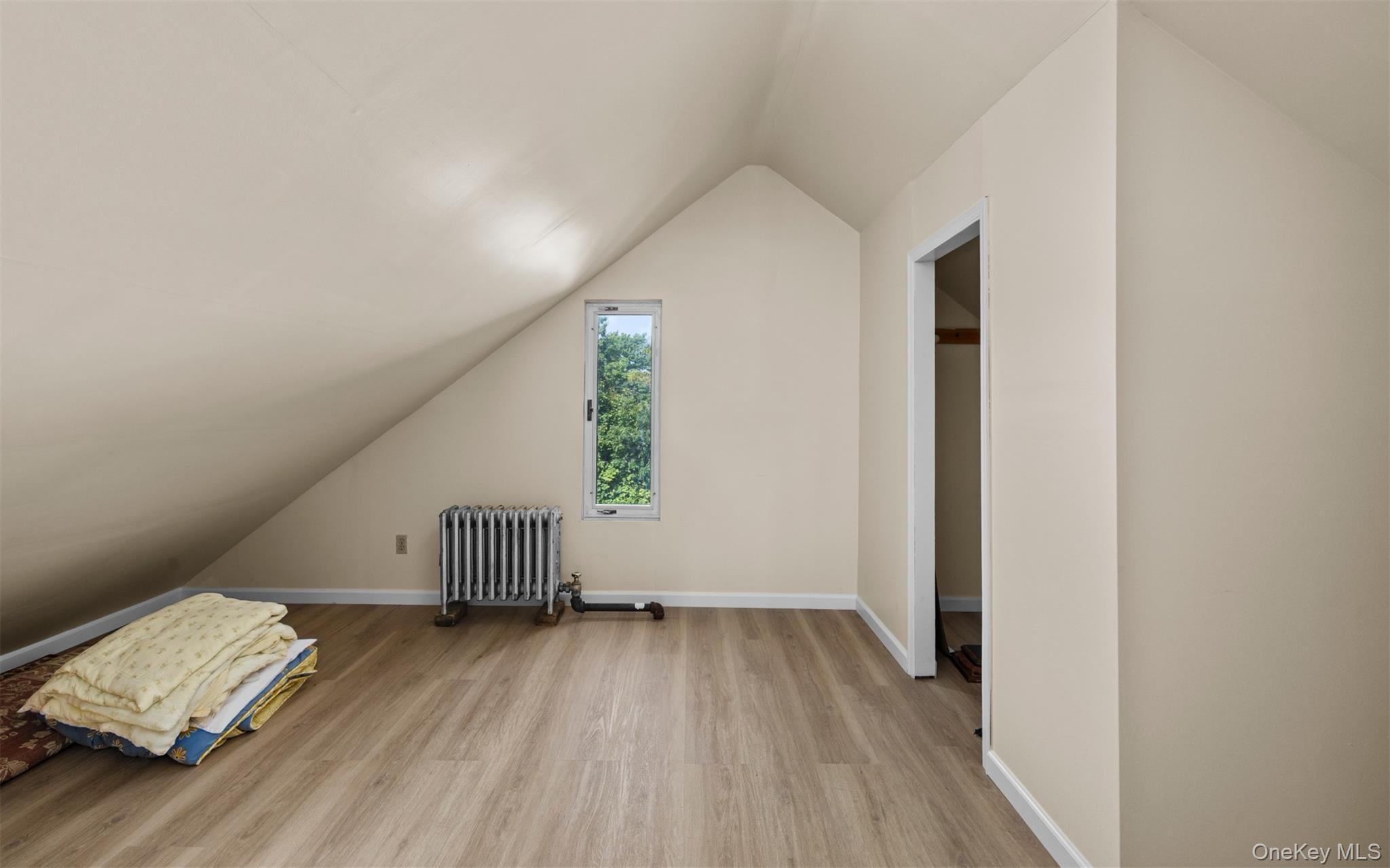 4 Malverne Avenue, Malverne, NY 11565