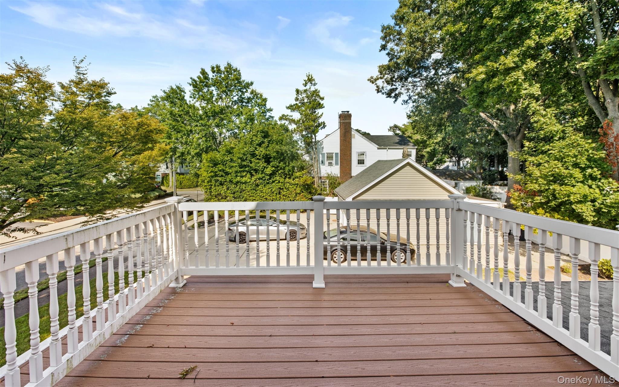 4 Malverne Avenue, Malverne, NY 11565