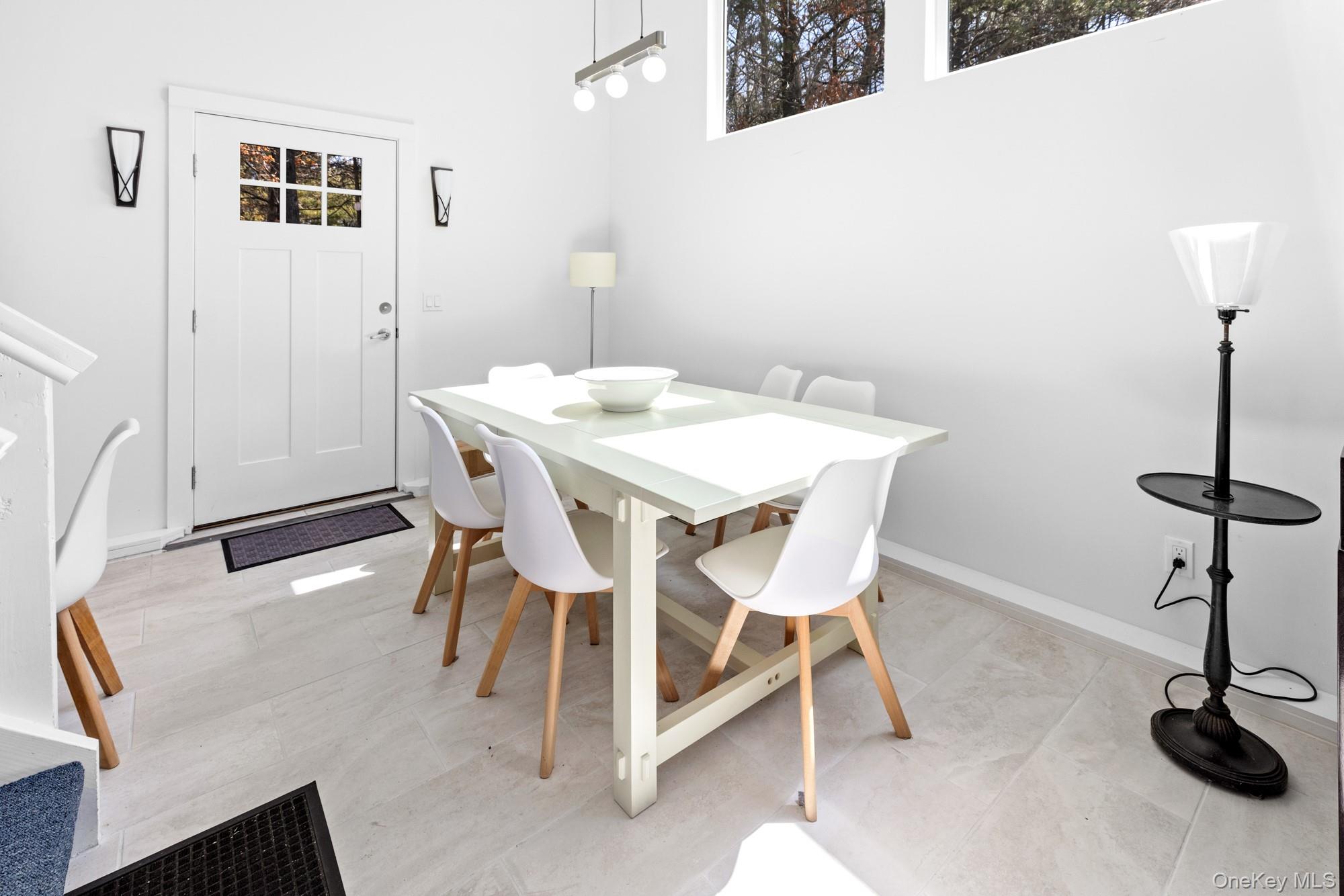 4 Evelyn Court, Westhampton, NY 11978