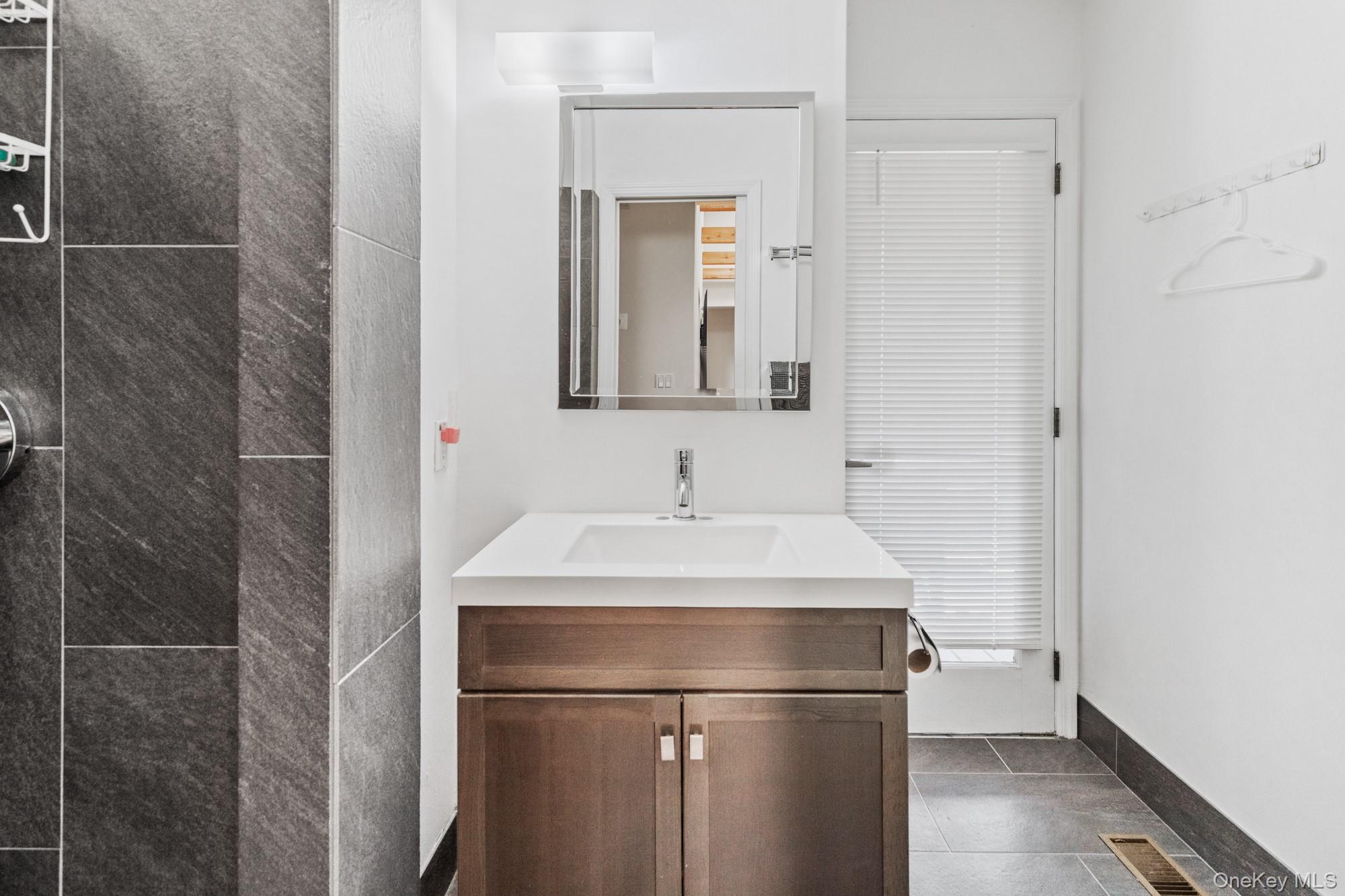 4 Evelyn Court, Westhampton, NY 11978