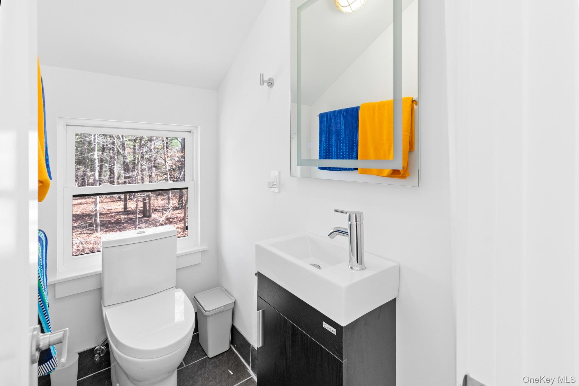 4 Evelyn Court, Westhampton, NY 11978