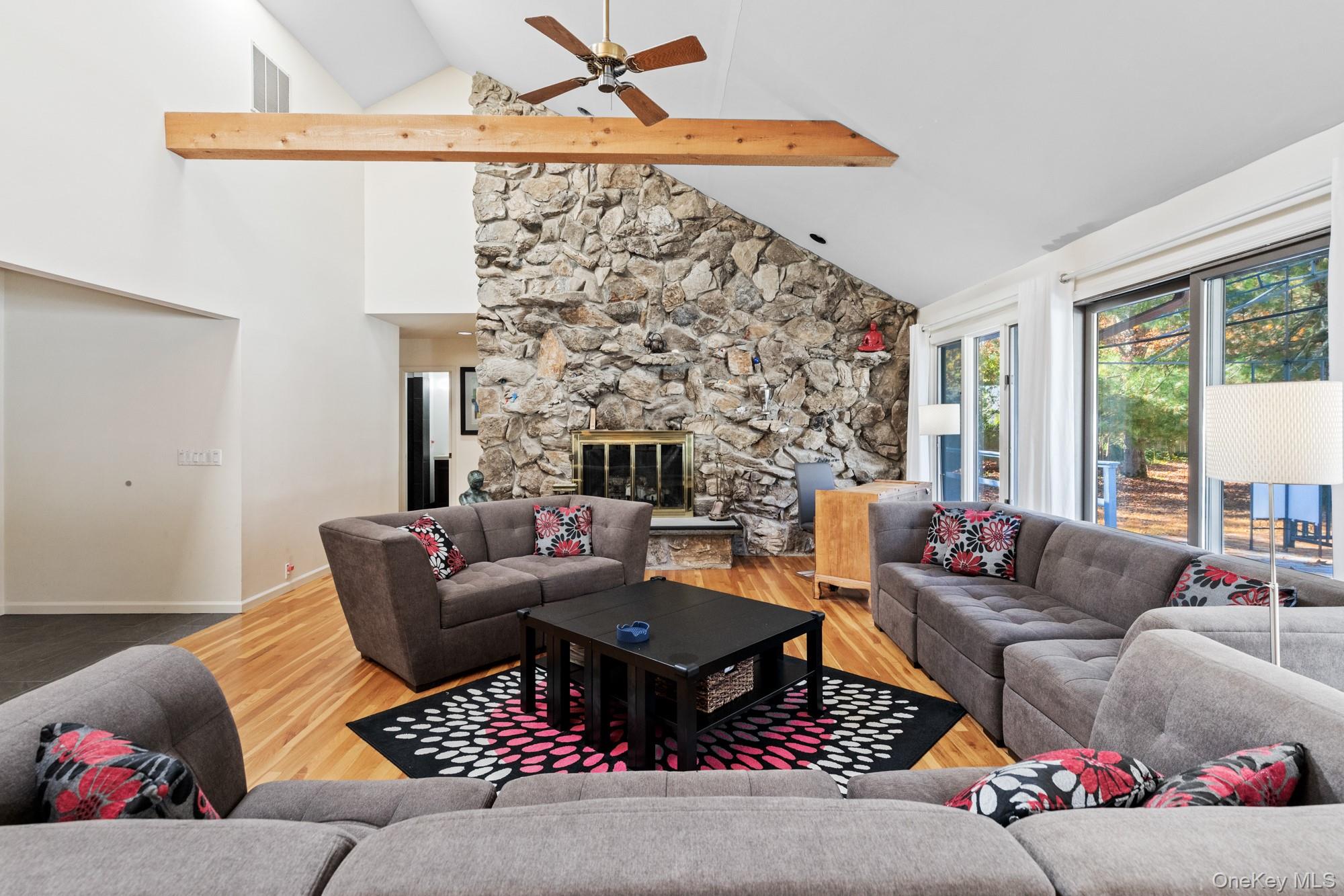 4 Evelyn Court, Westhampton, NY 11978