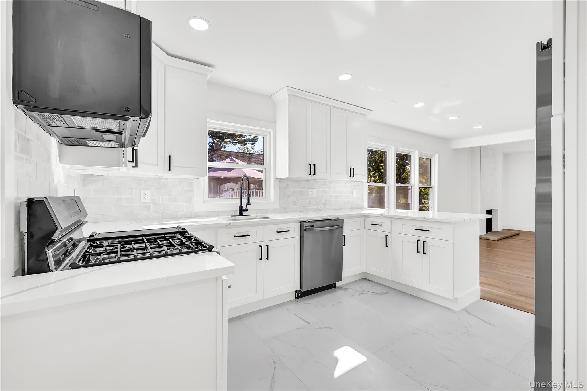 46 N Ocean Avenue, Islip, NY 11751