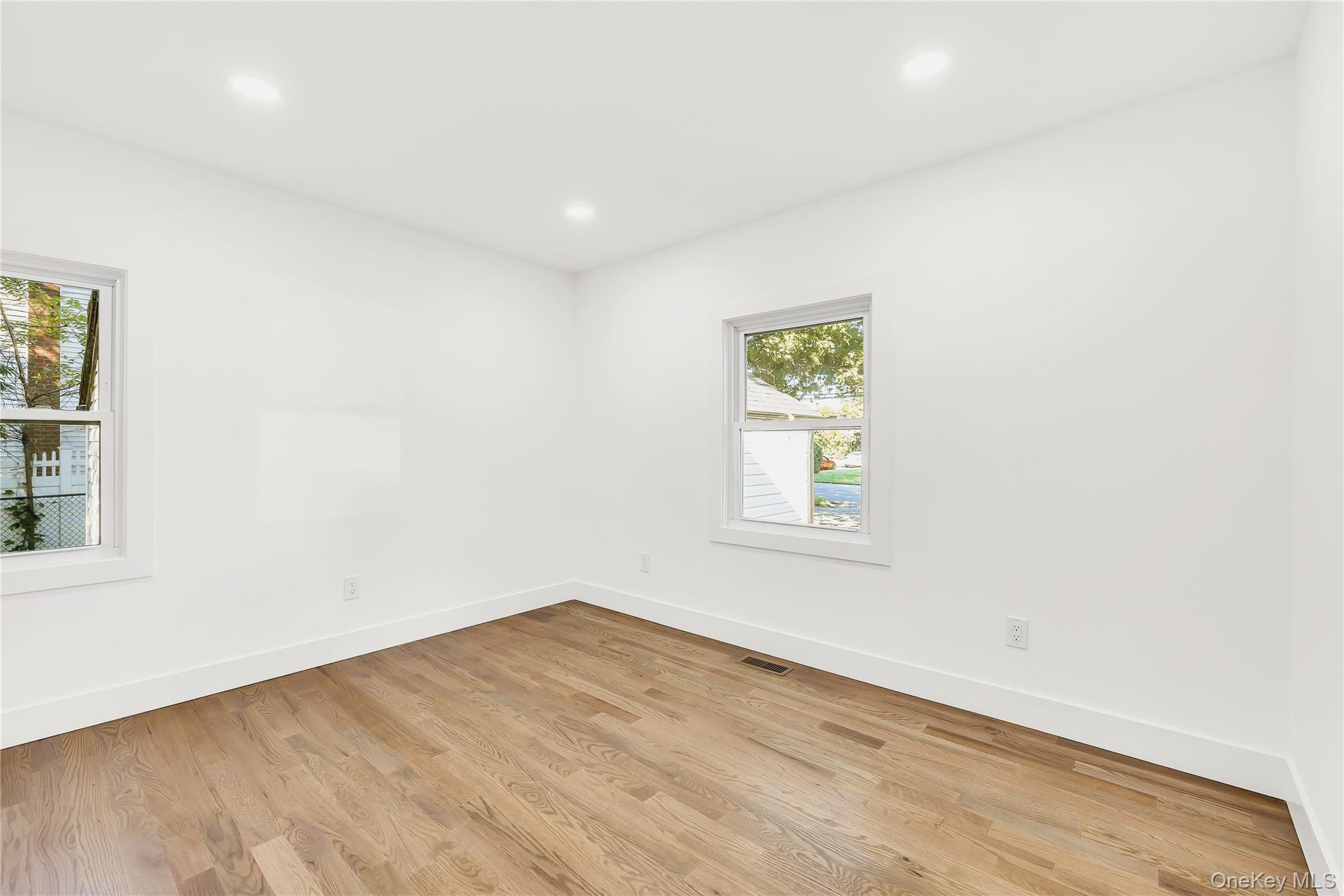 46 N Ocean Avenue, Islip, NY 11751