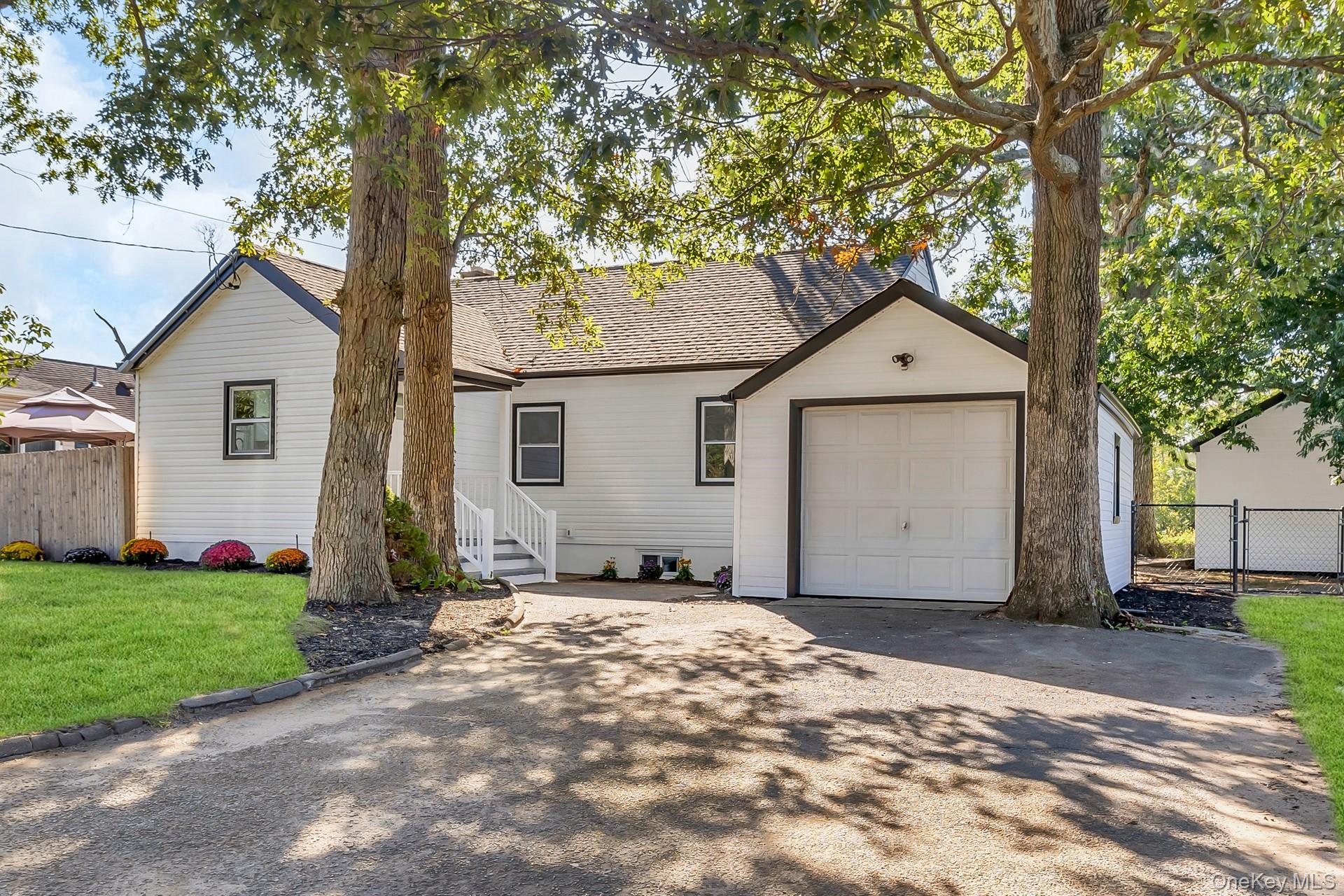 46 N Ocean Avenue, Islip, NY 11751