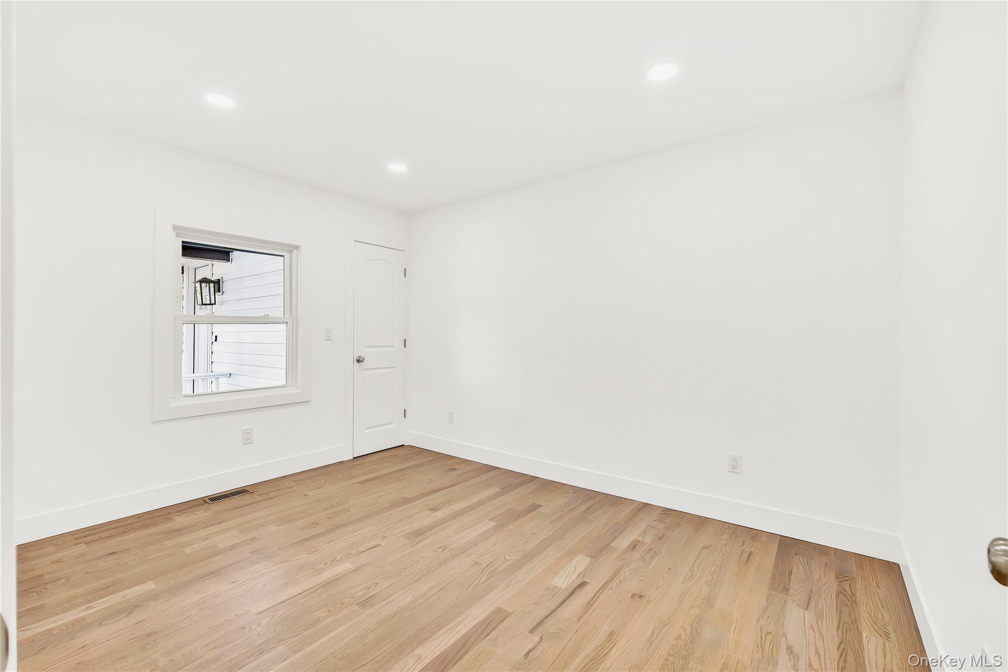 46 N Ocean Avenue, Islip, NY 11751