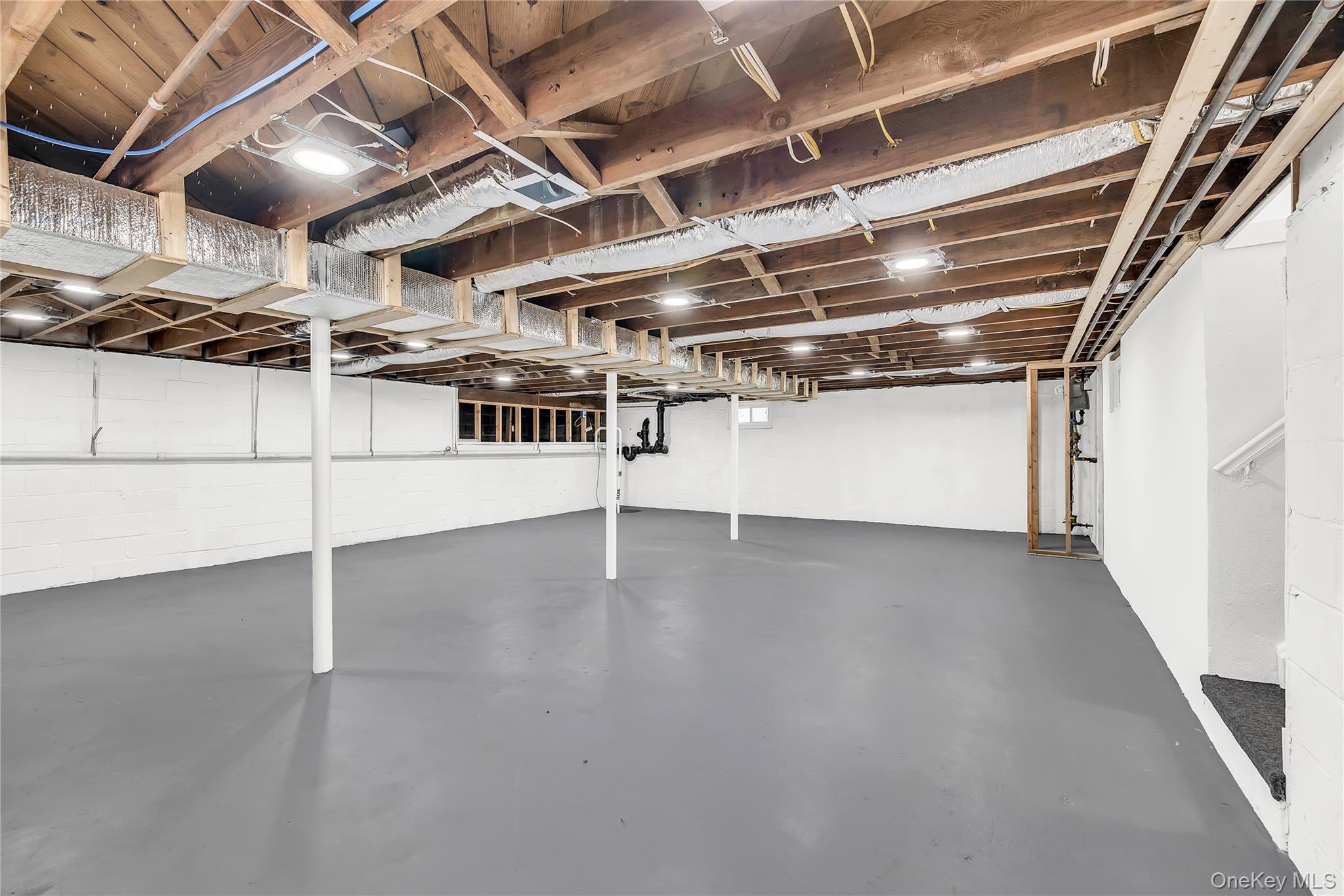 46 N Ocean Avenue, Islip, NY 11751