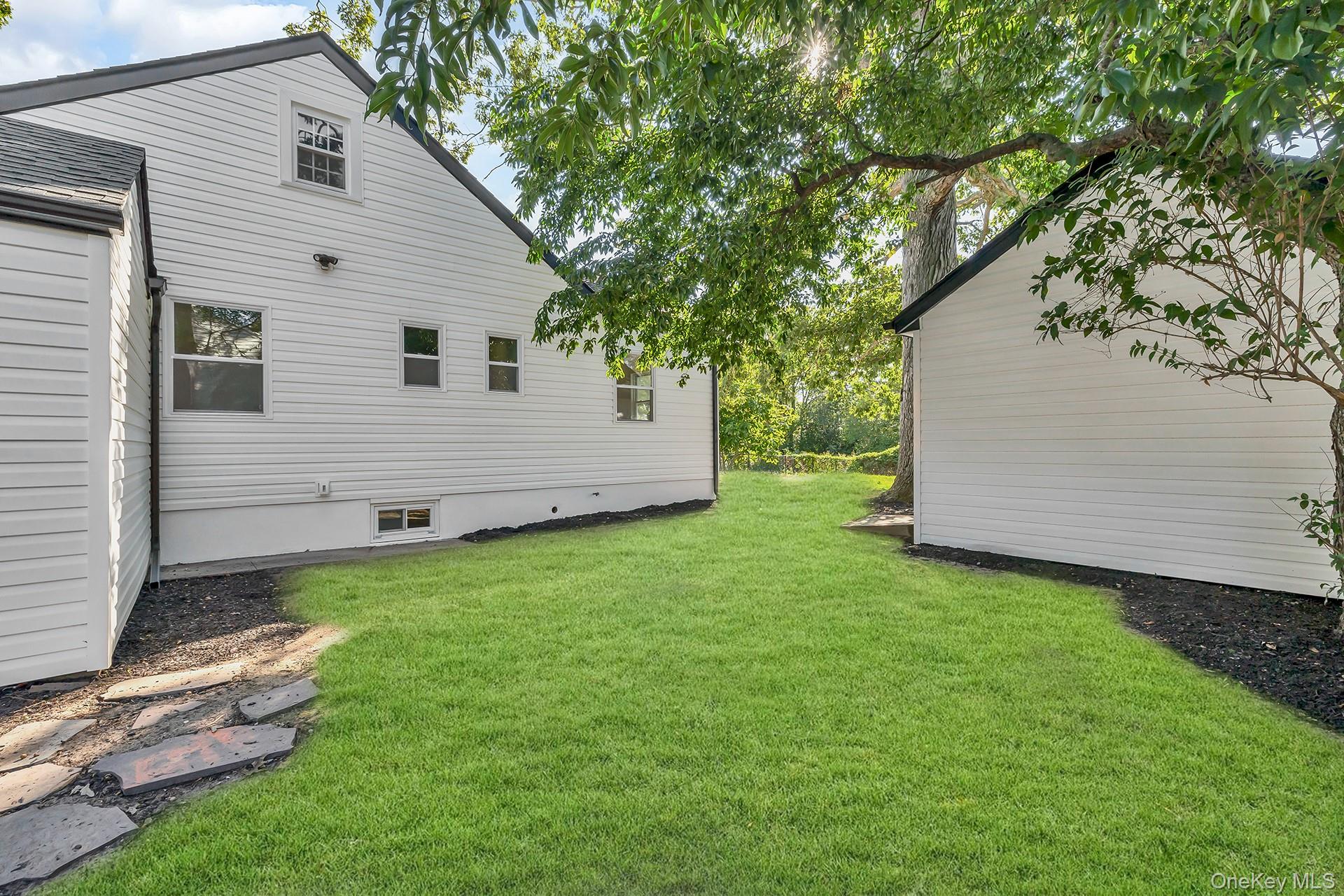 46 N Ocean Avenue, Islip, NY 11751