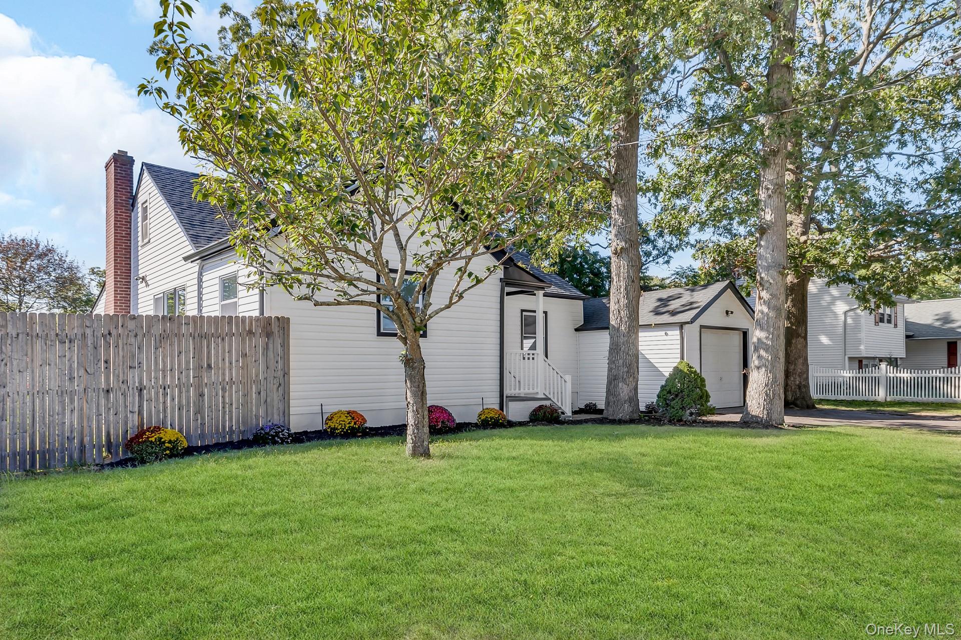 46 N Ocean Avenue, Islip, NY 11751