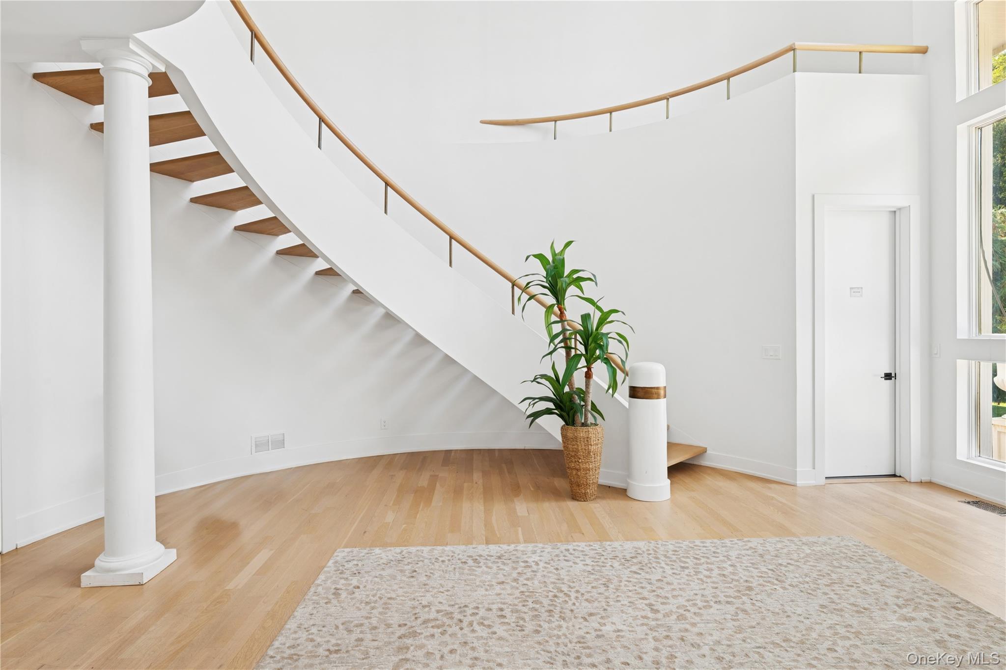 1 Osprey Court, Belle Terre, NY 11777