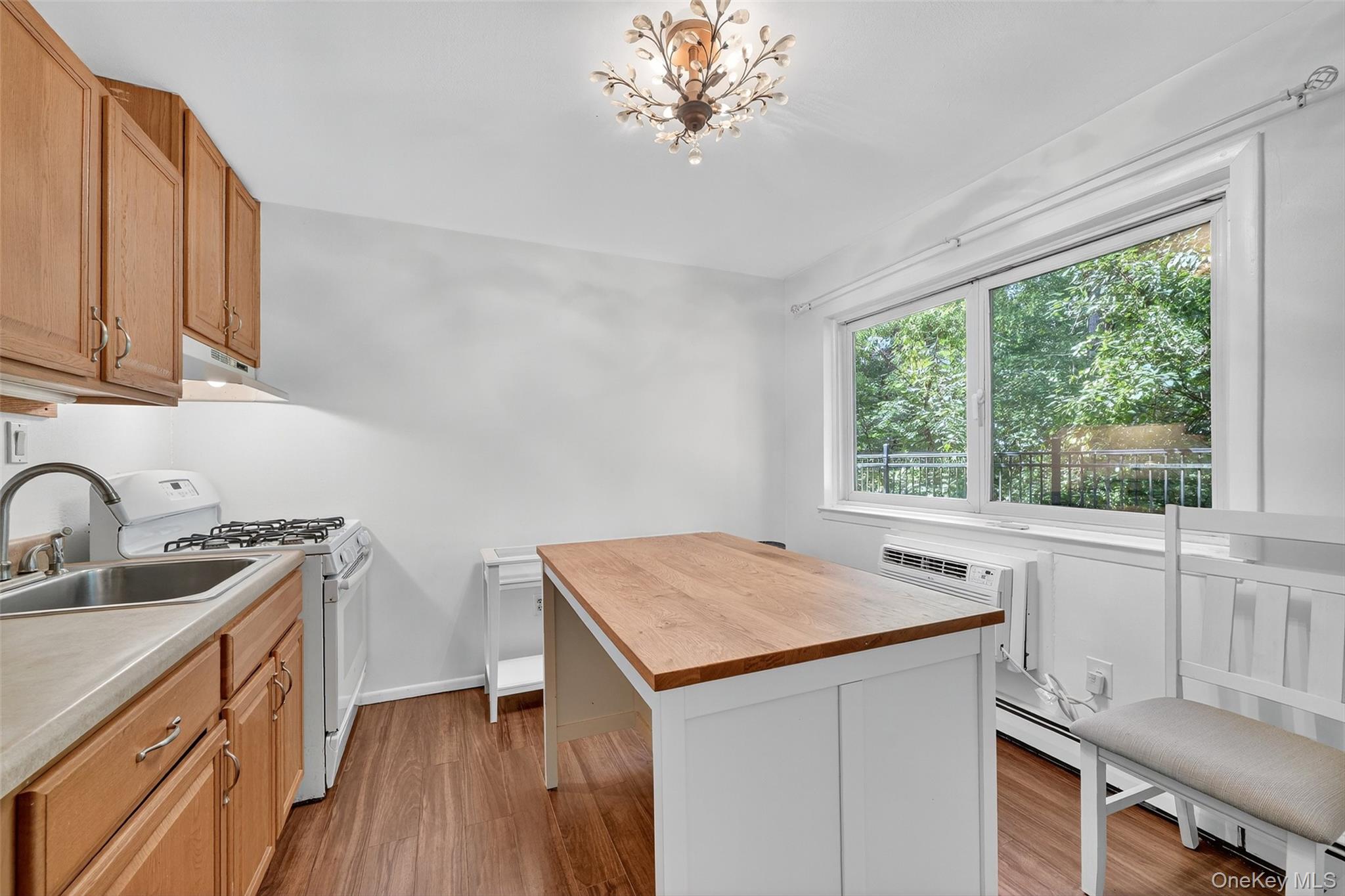 13 Scenic Drive # M, Croton-on-Hudson, NY 10520